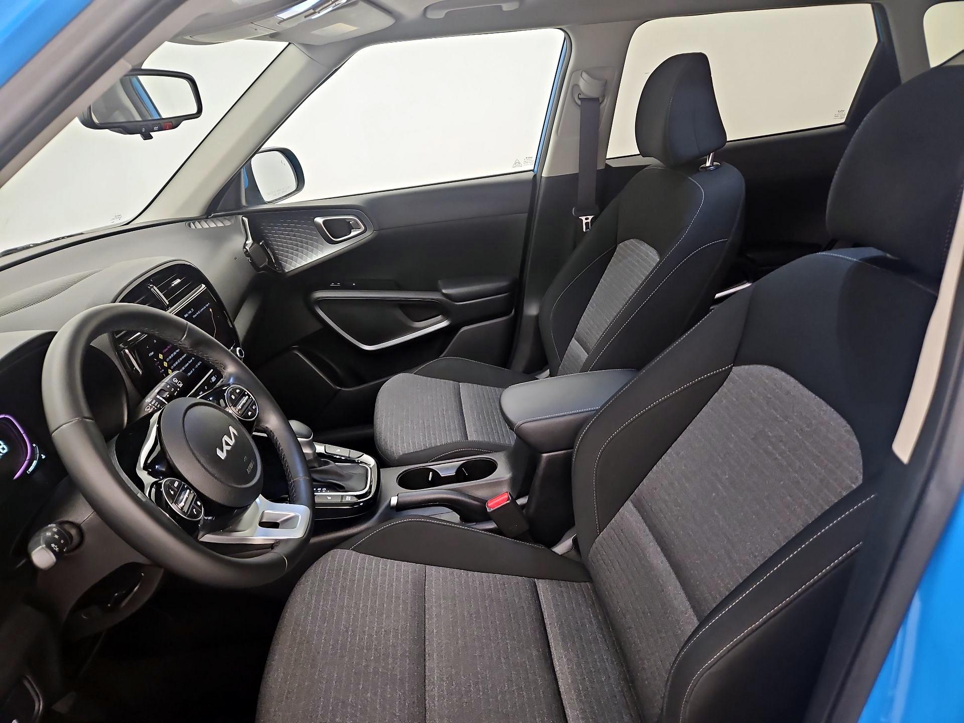 Thumbnail: 2023 Kia Soul - 11