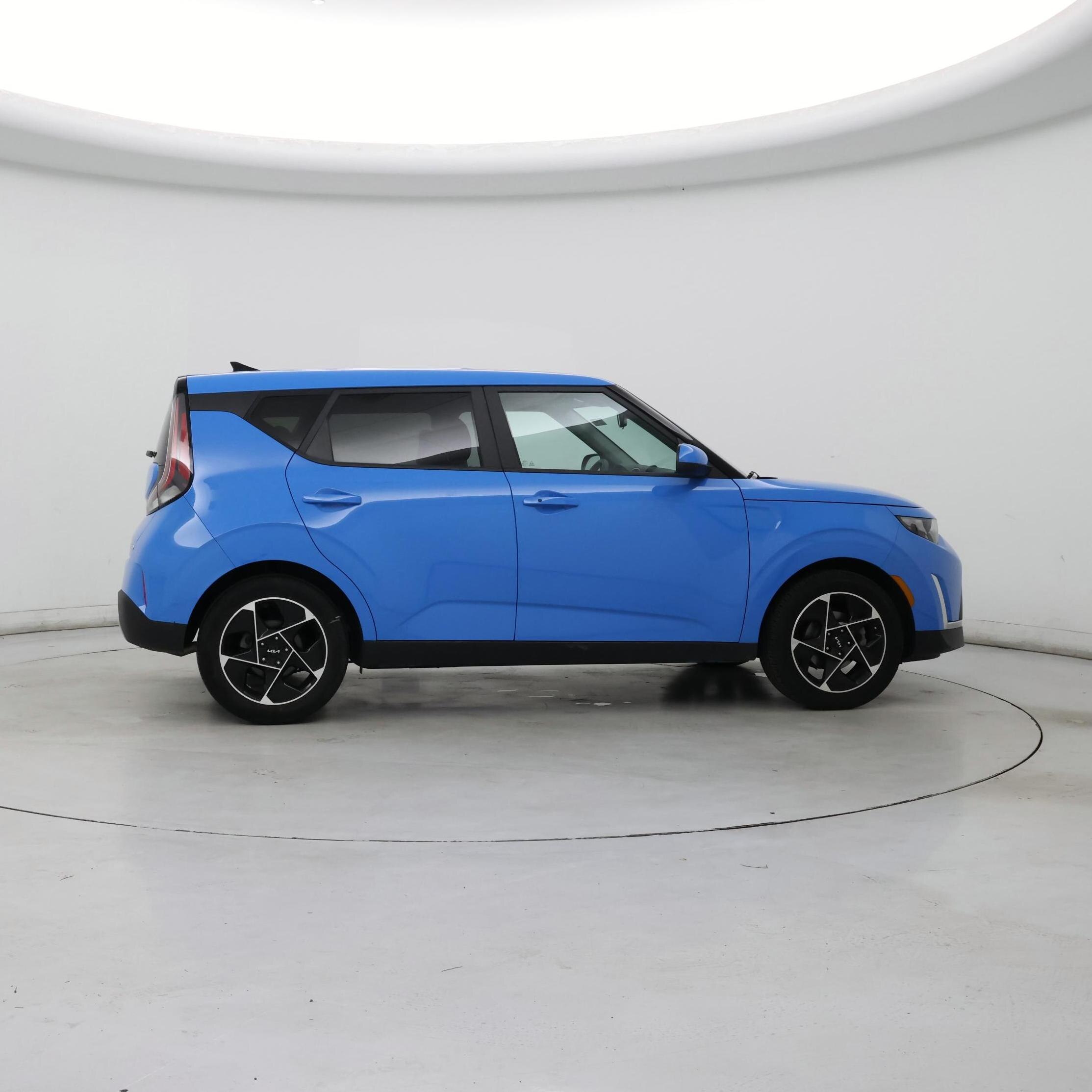 Thumbnail: 2023 Kia Soul - 7