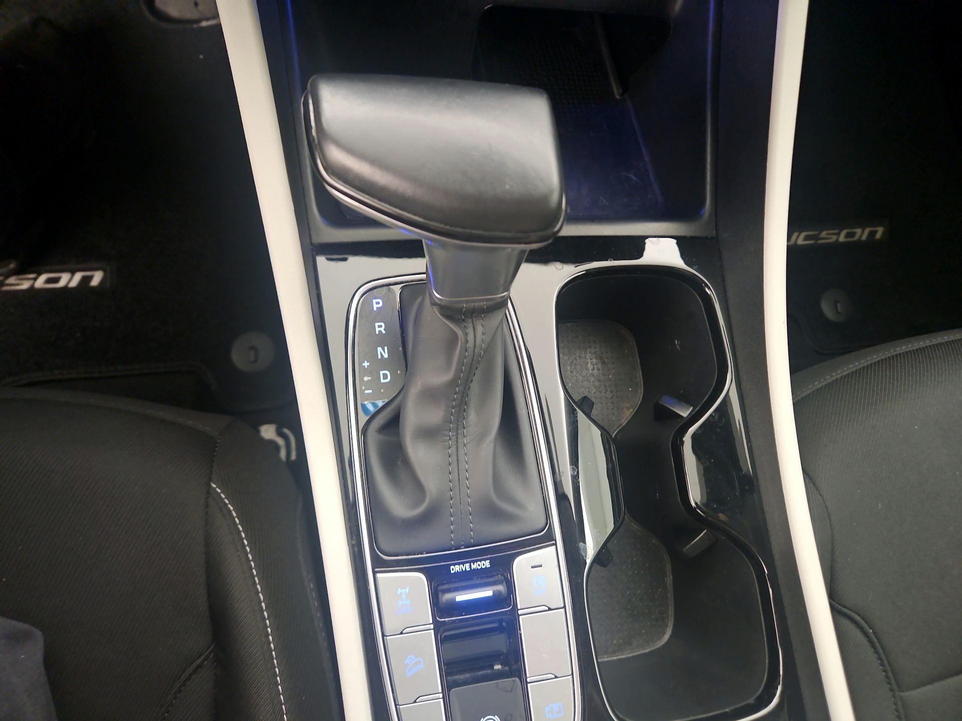 Thumbnail: 2022 Hyundai Tucson - 17