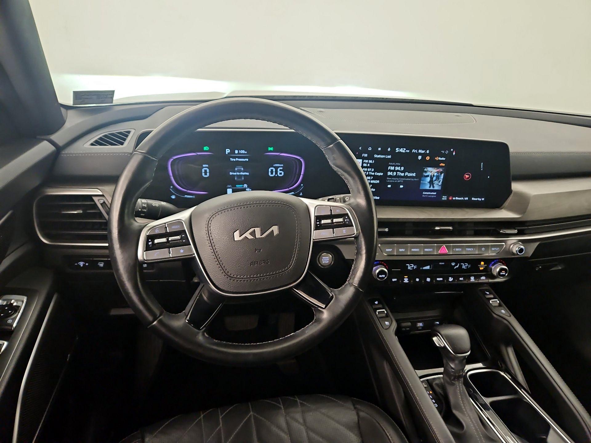 Thumbnail: 2023 Kia Telluride - 10