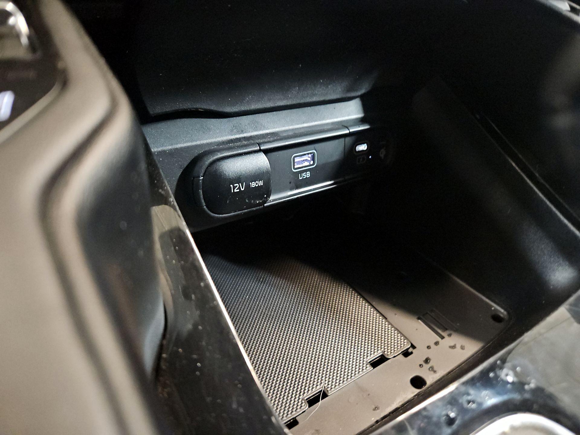 Thumbnail: 2023 Kia Telluride - 19