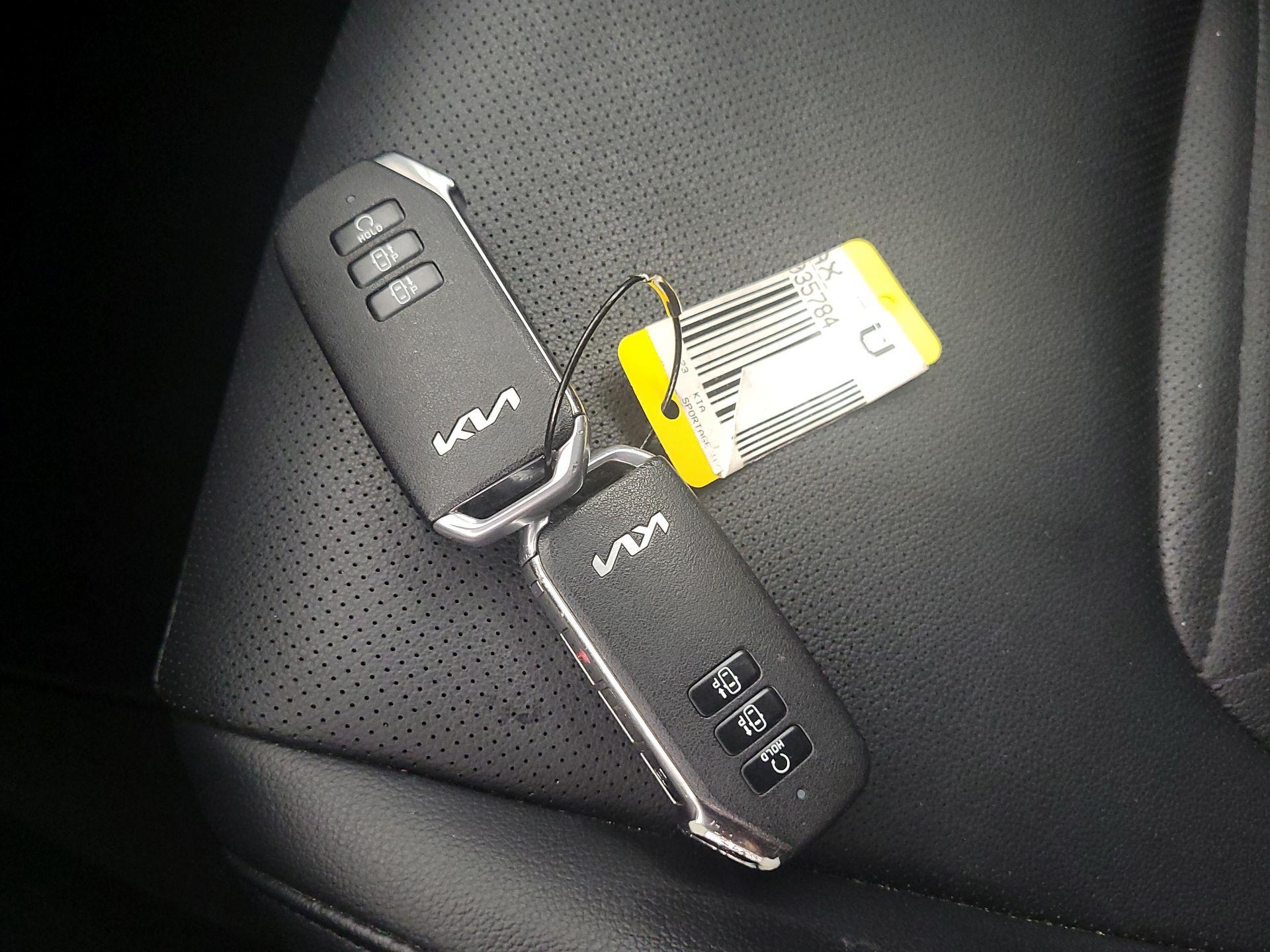 Thumbnail: 2023 Kia Sportage - 20