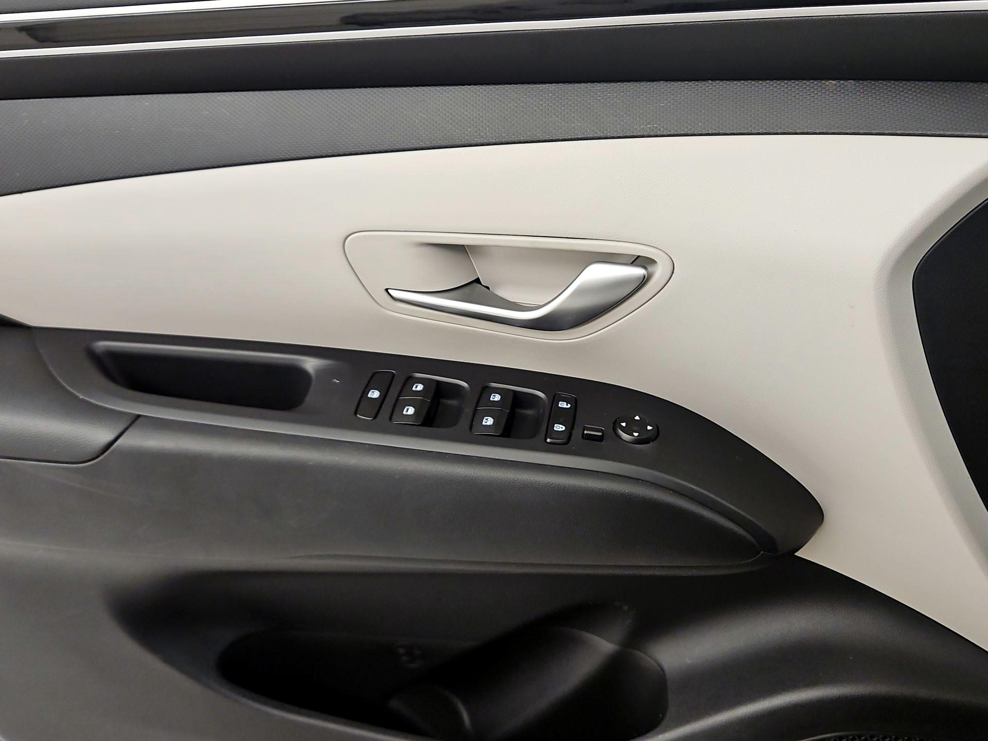 Thumbnail: 2023 Hyundai Tucson - 12