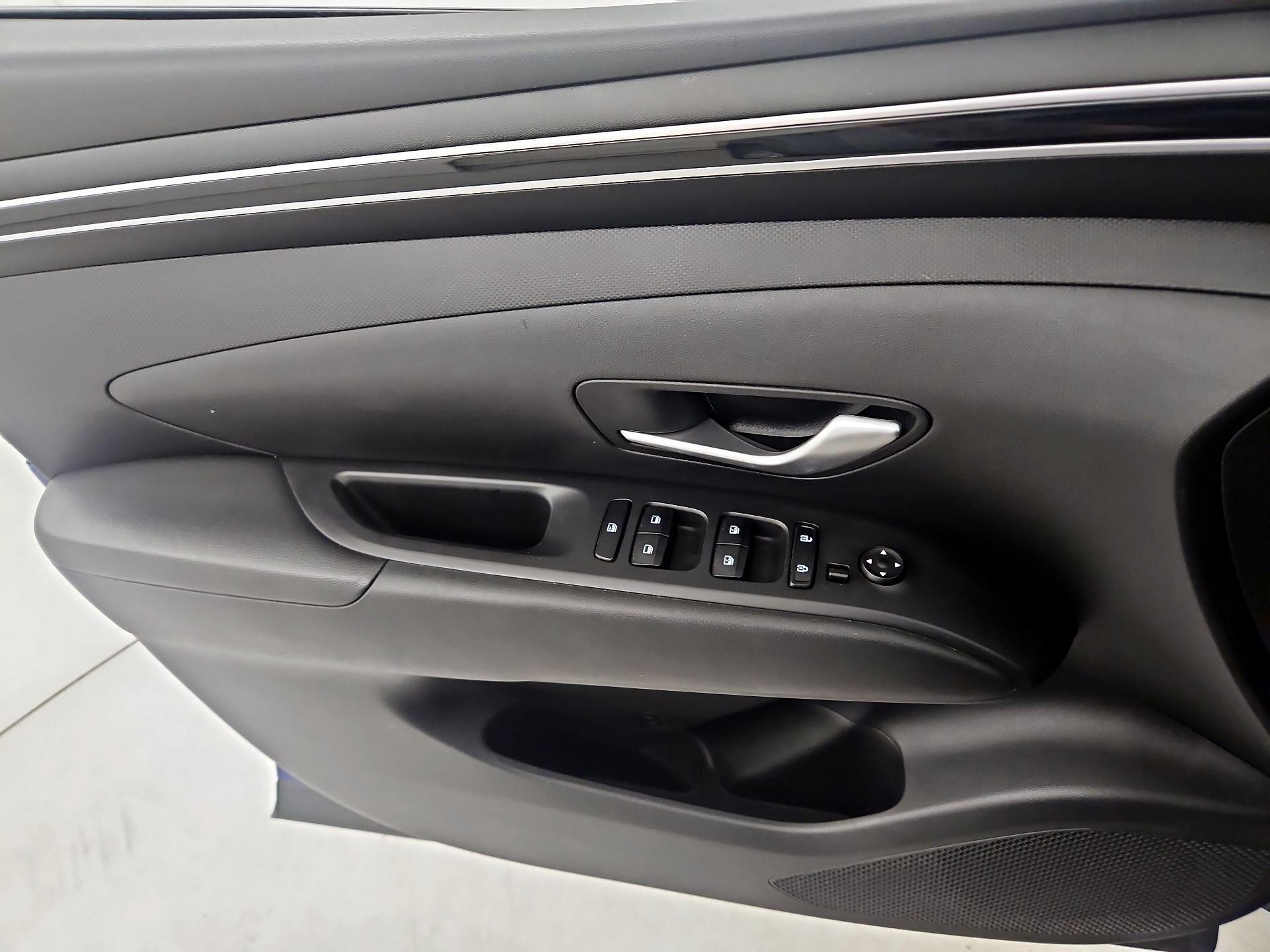 Thumbnail: 2023 Hyundai Tucson - 12