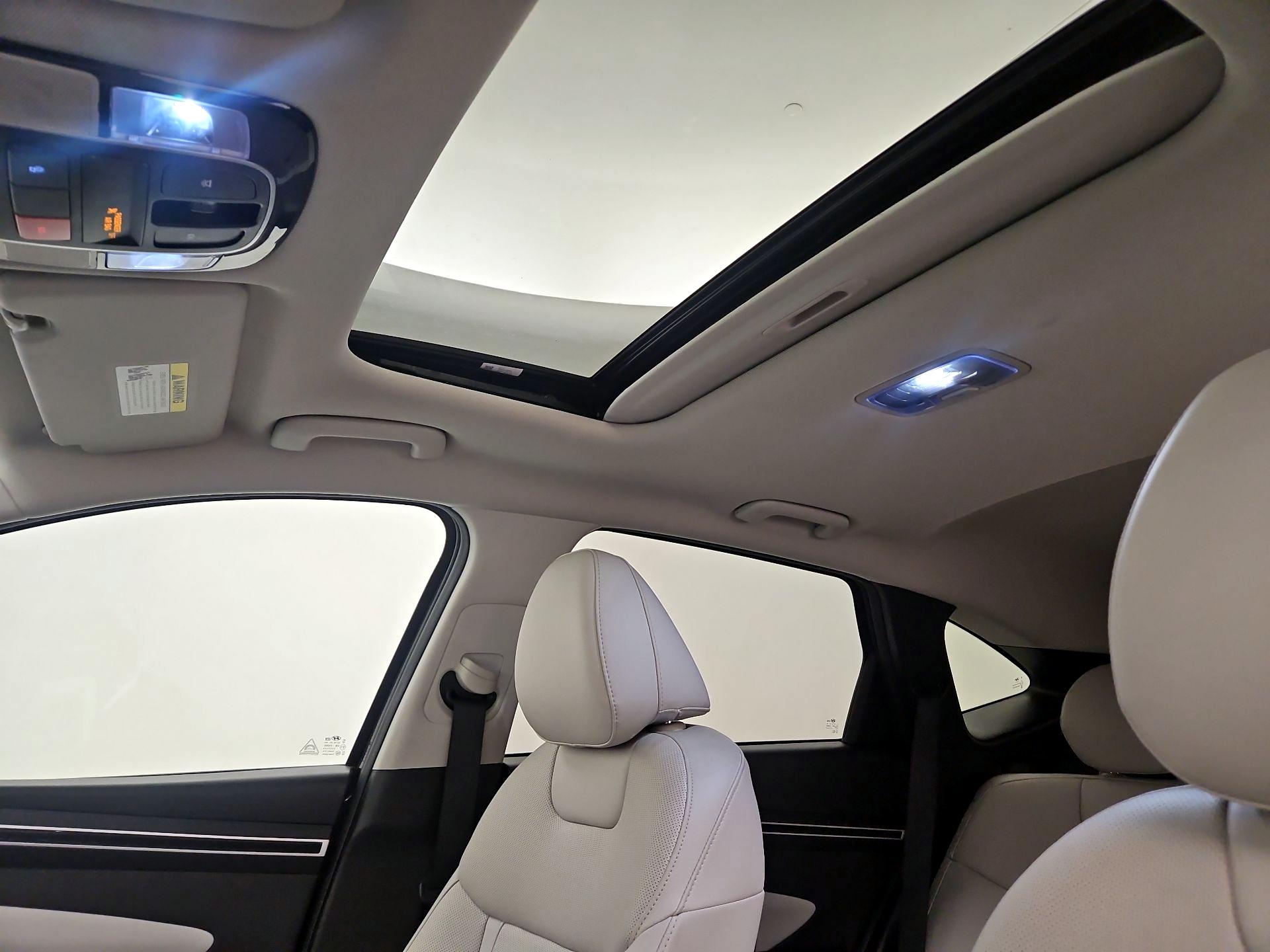 Thumbnail: 2023 Hyundai Tucson - 19