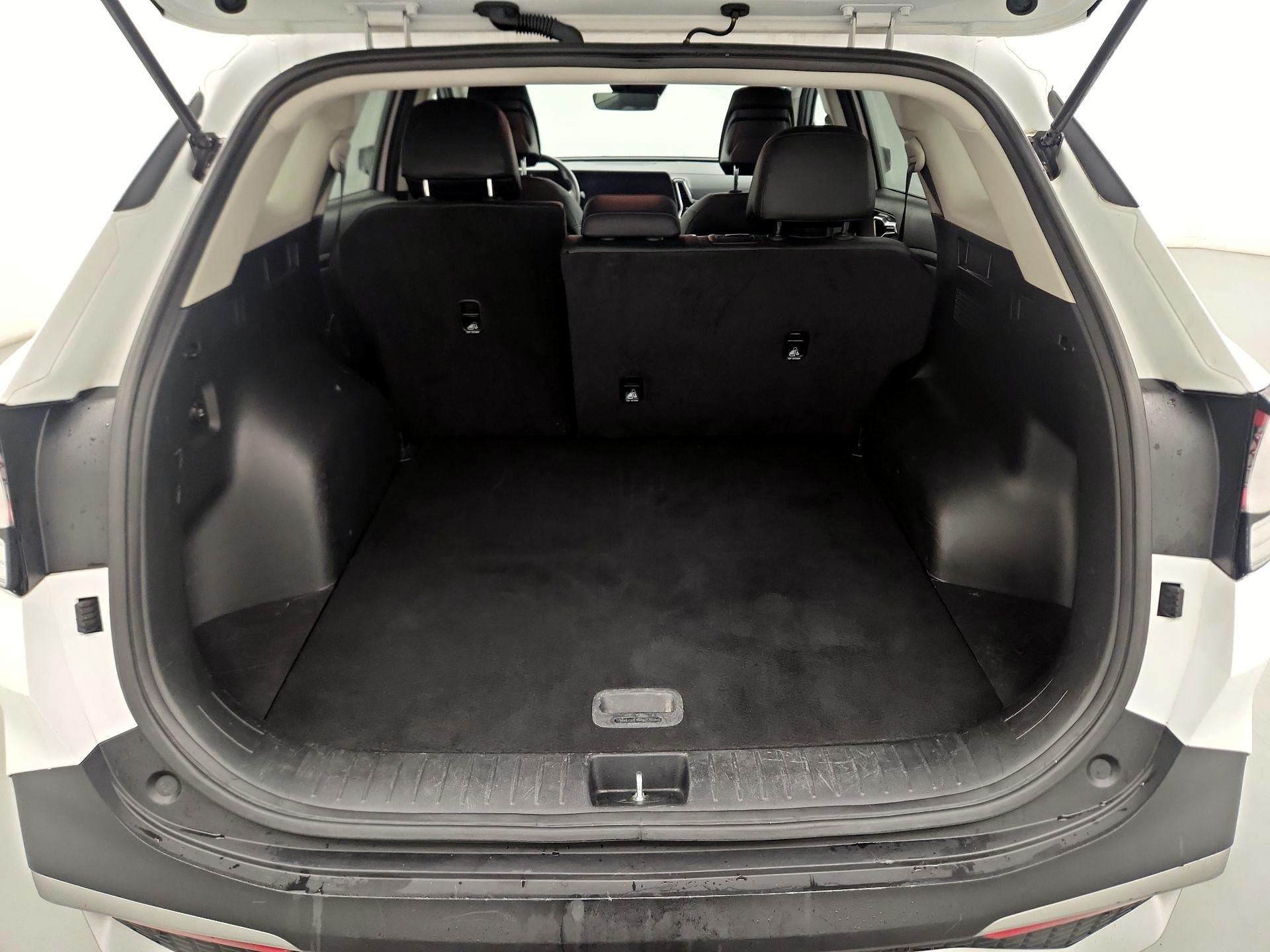 Thumbnail: 2023 Kia Sportage - 19