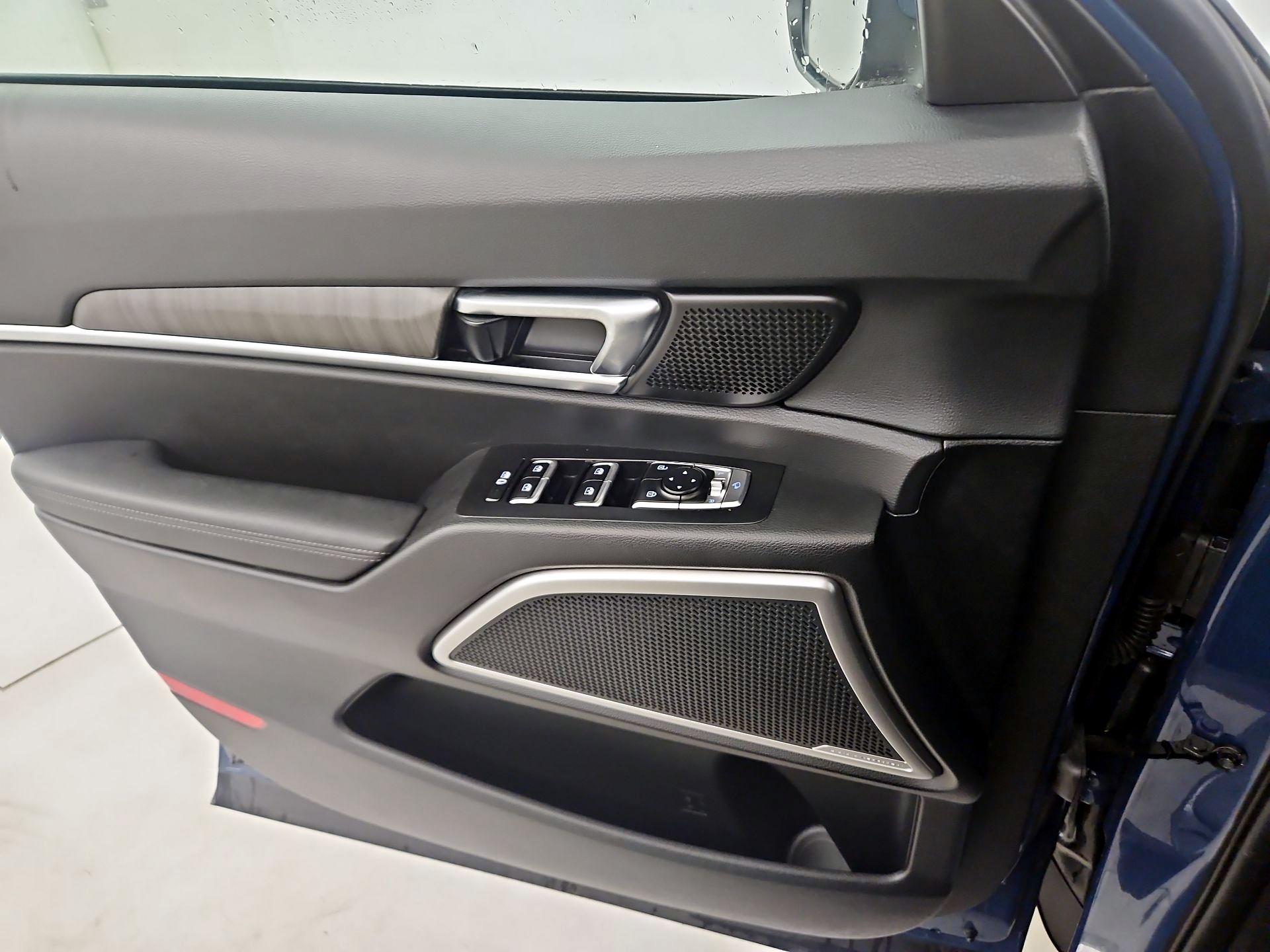 Thumbnail: 2023 Kia Telluride - 12