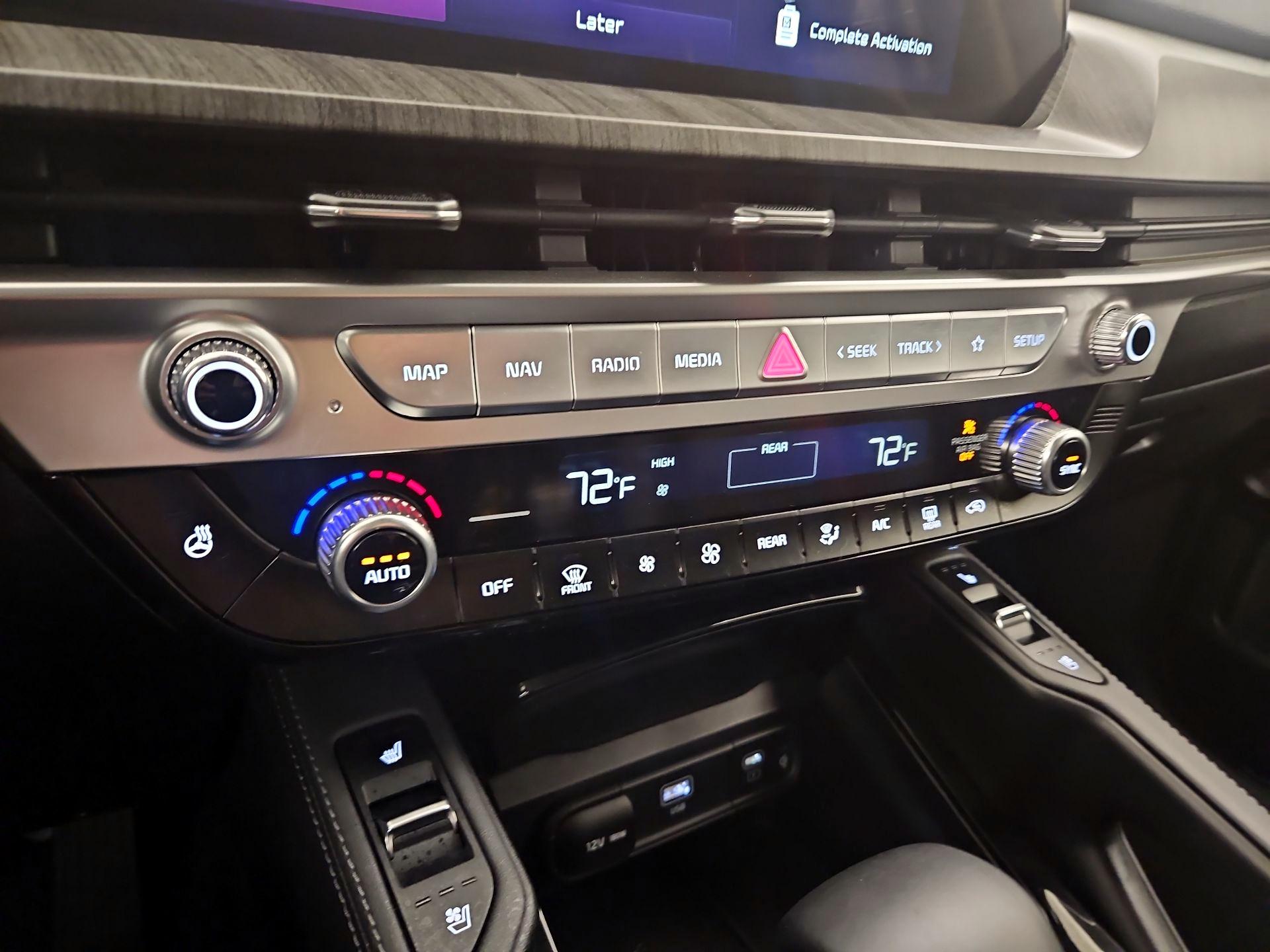 Thumbnail: 2023 Kia Telluride - 17