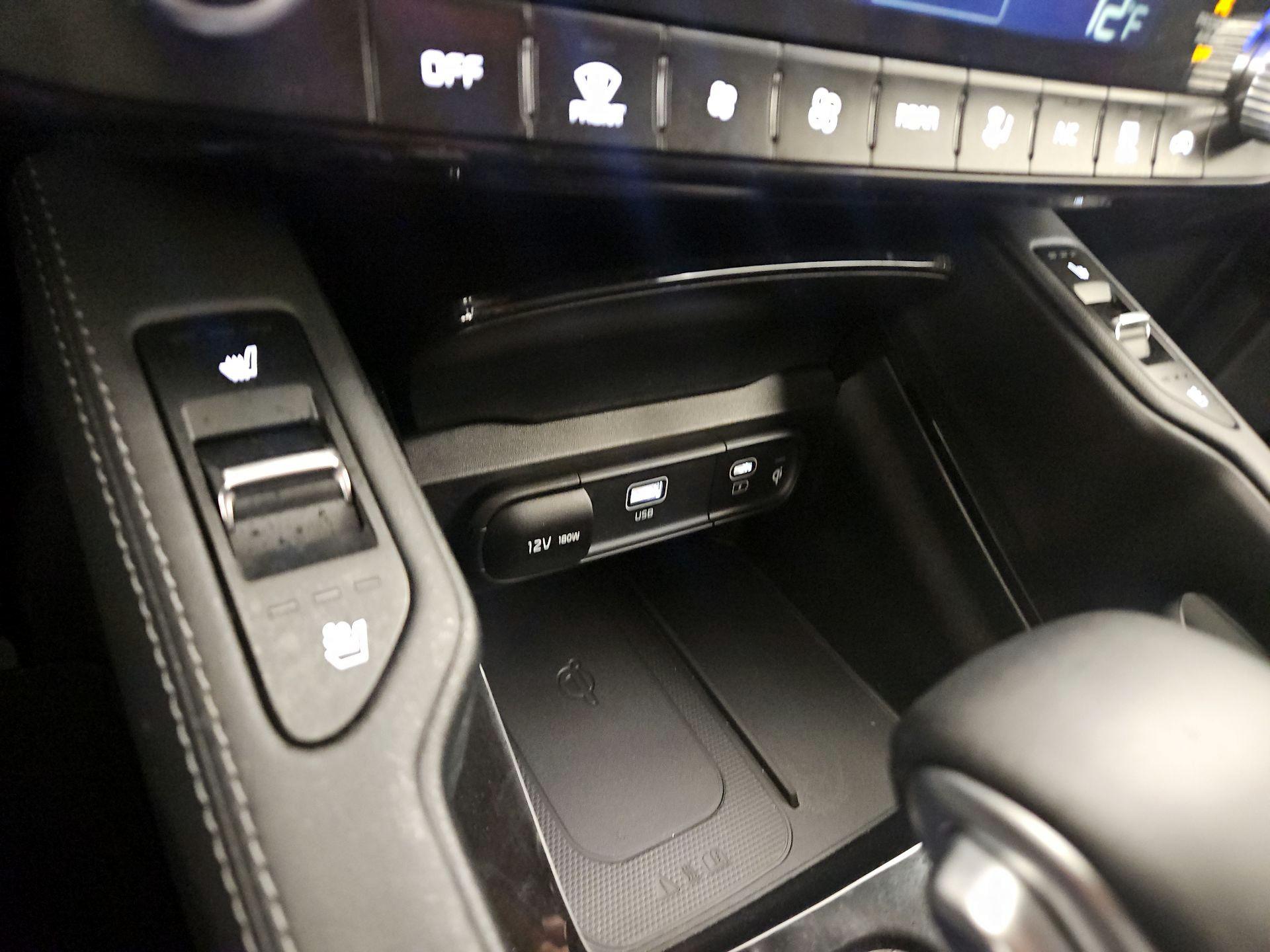 Thumbnail: 2023 Kia Telluride - 19