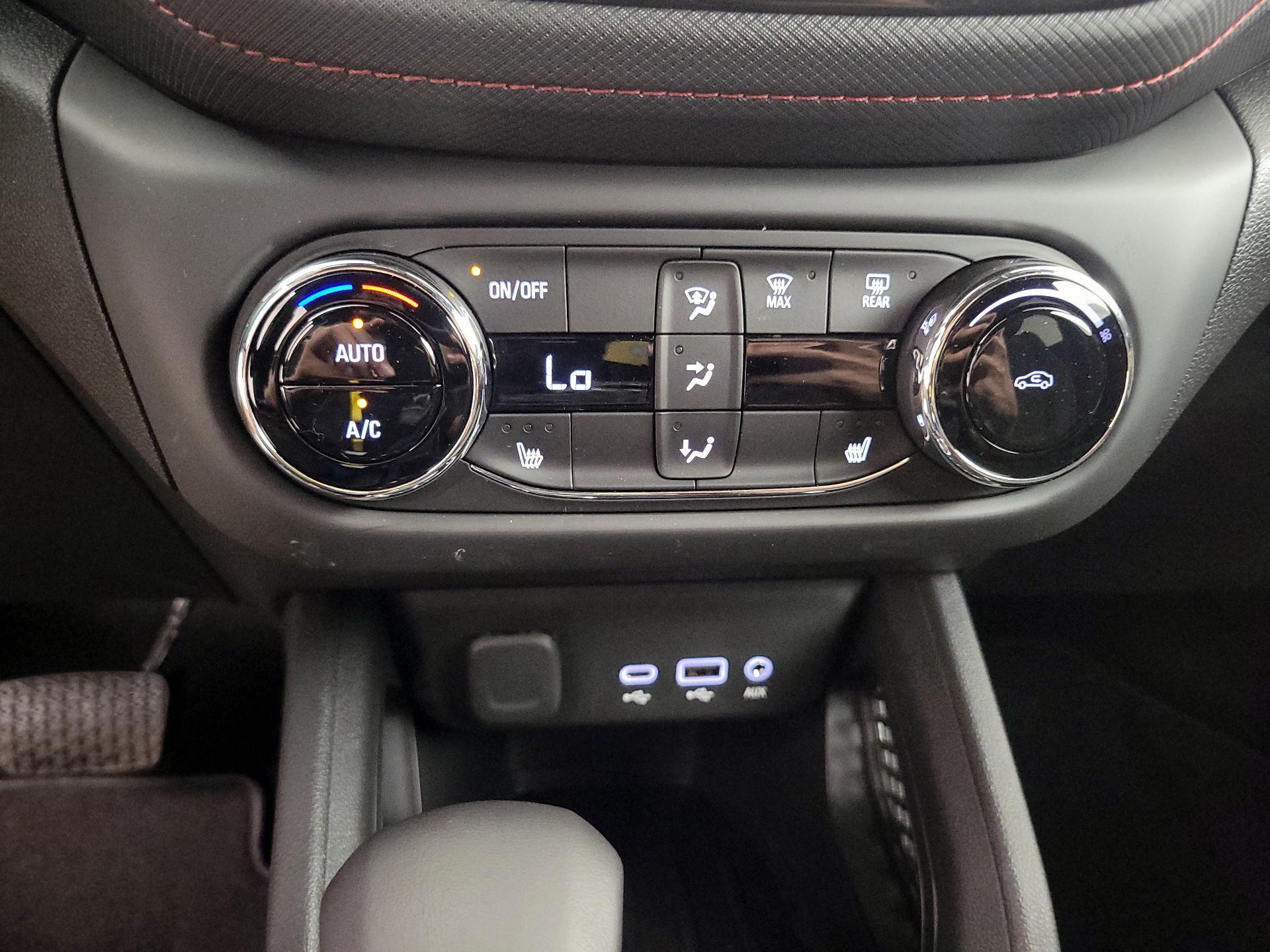 Thumbnail: 2023 Chevrolet TrailBlazer - 16