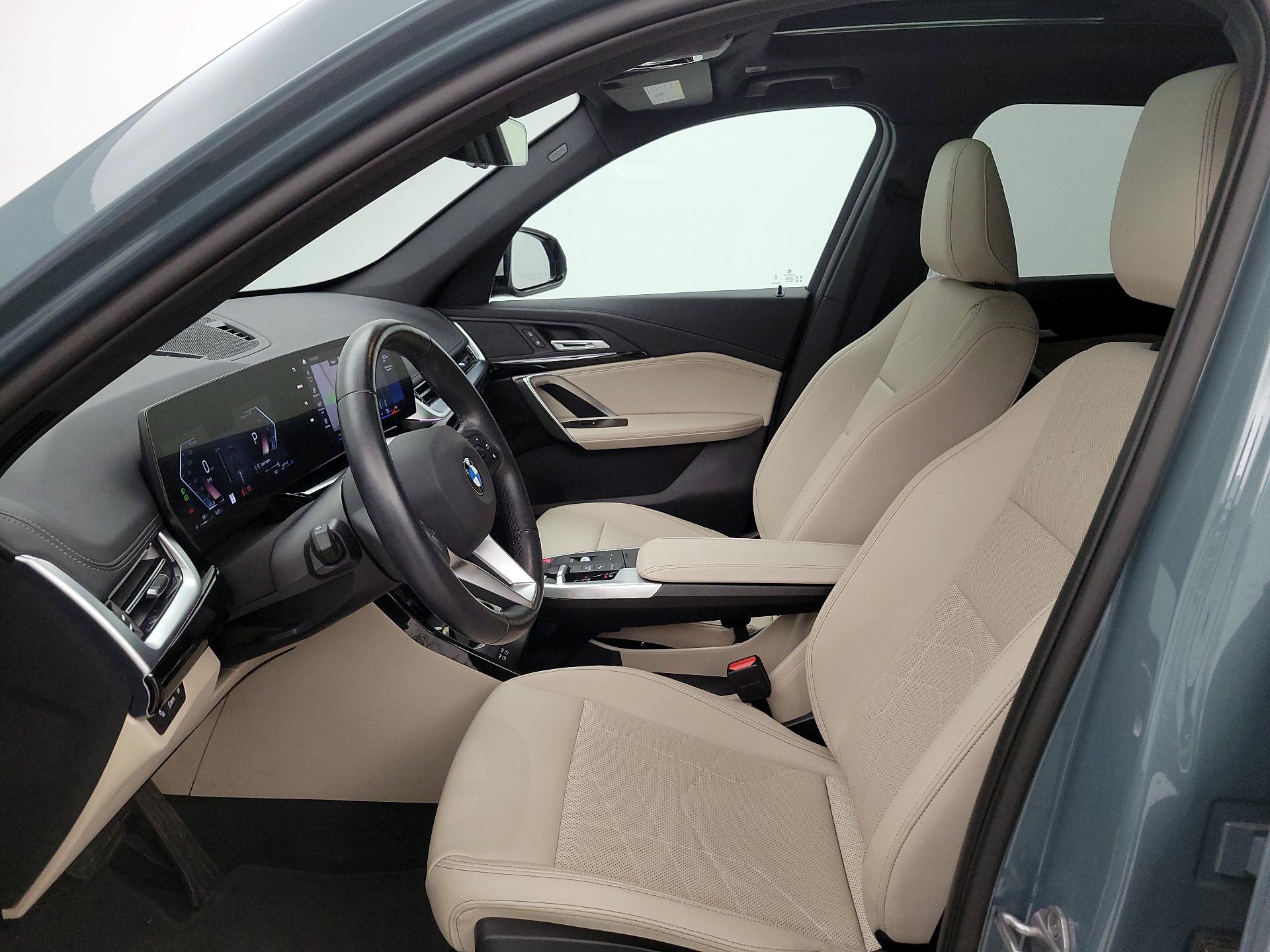 Thumbnail: 2023 BMW X1 - 11