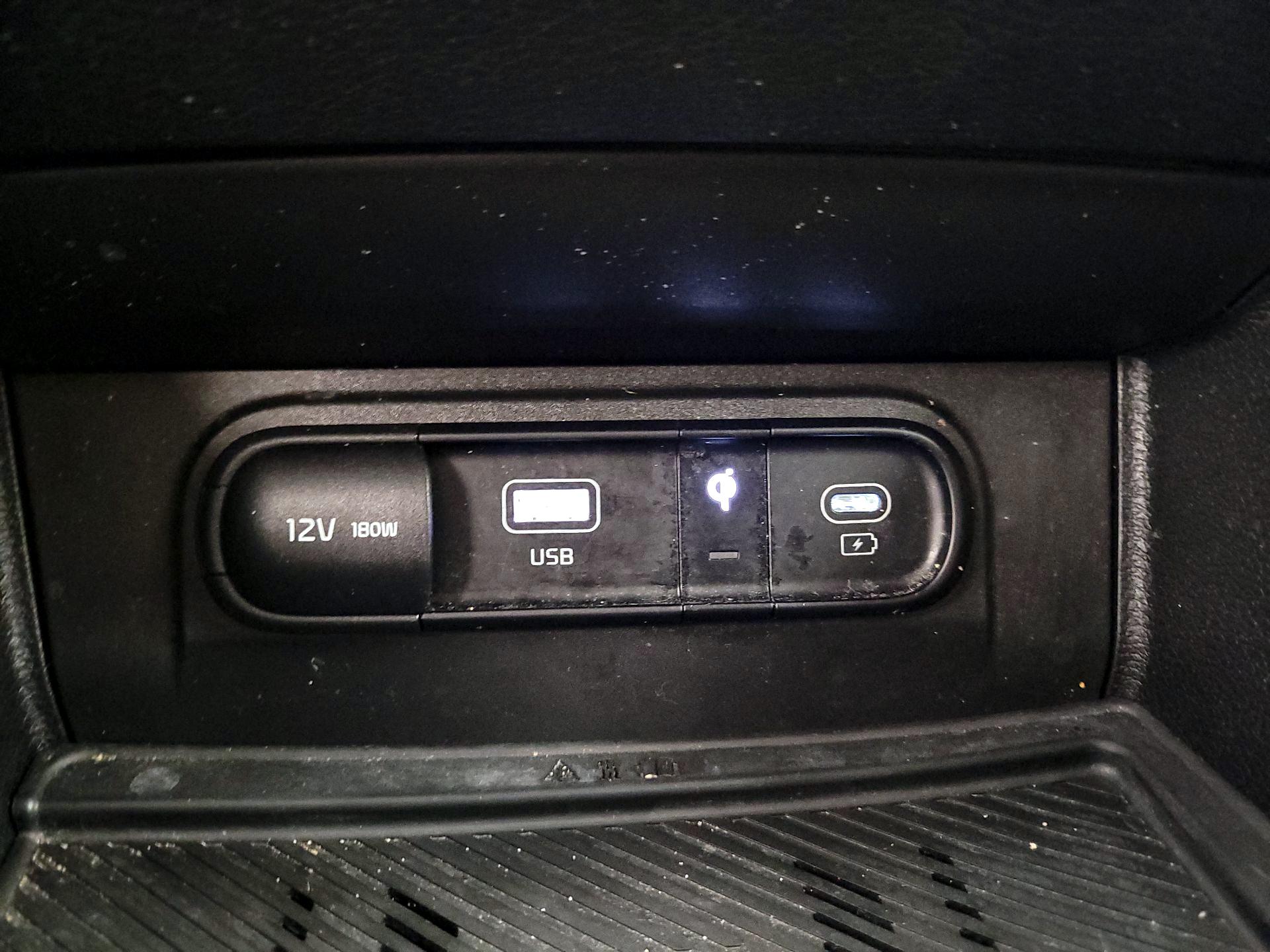 Thumbnail: 2023 Kia Sportage - 18