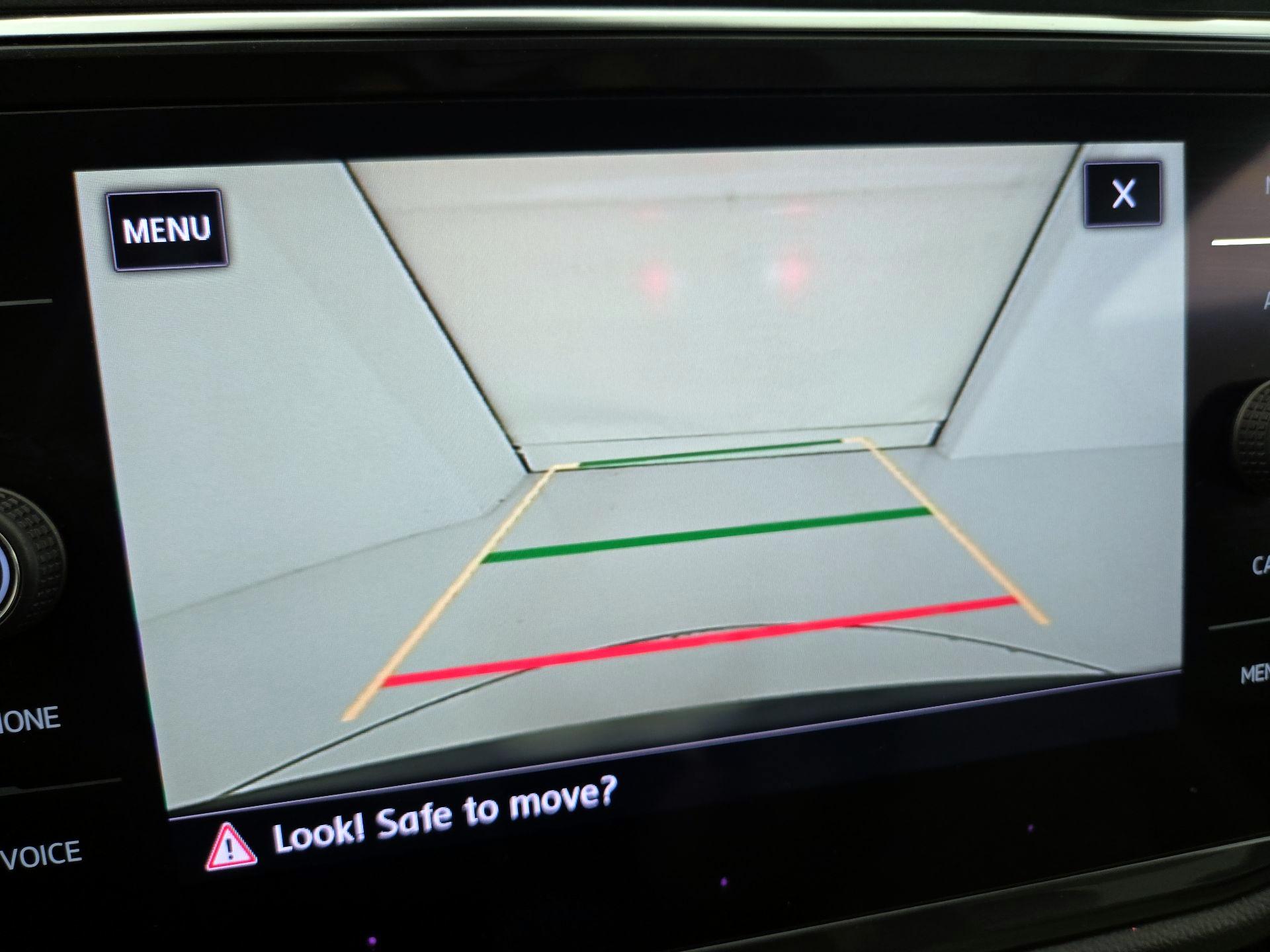 Thumbnail: 2020 Volkswagen Tiguan - 15