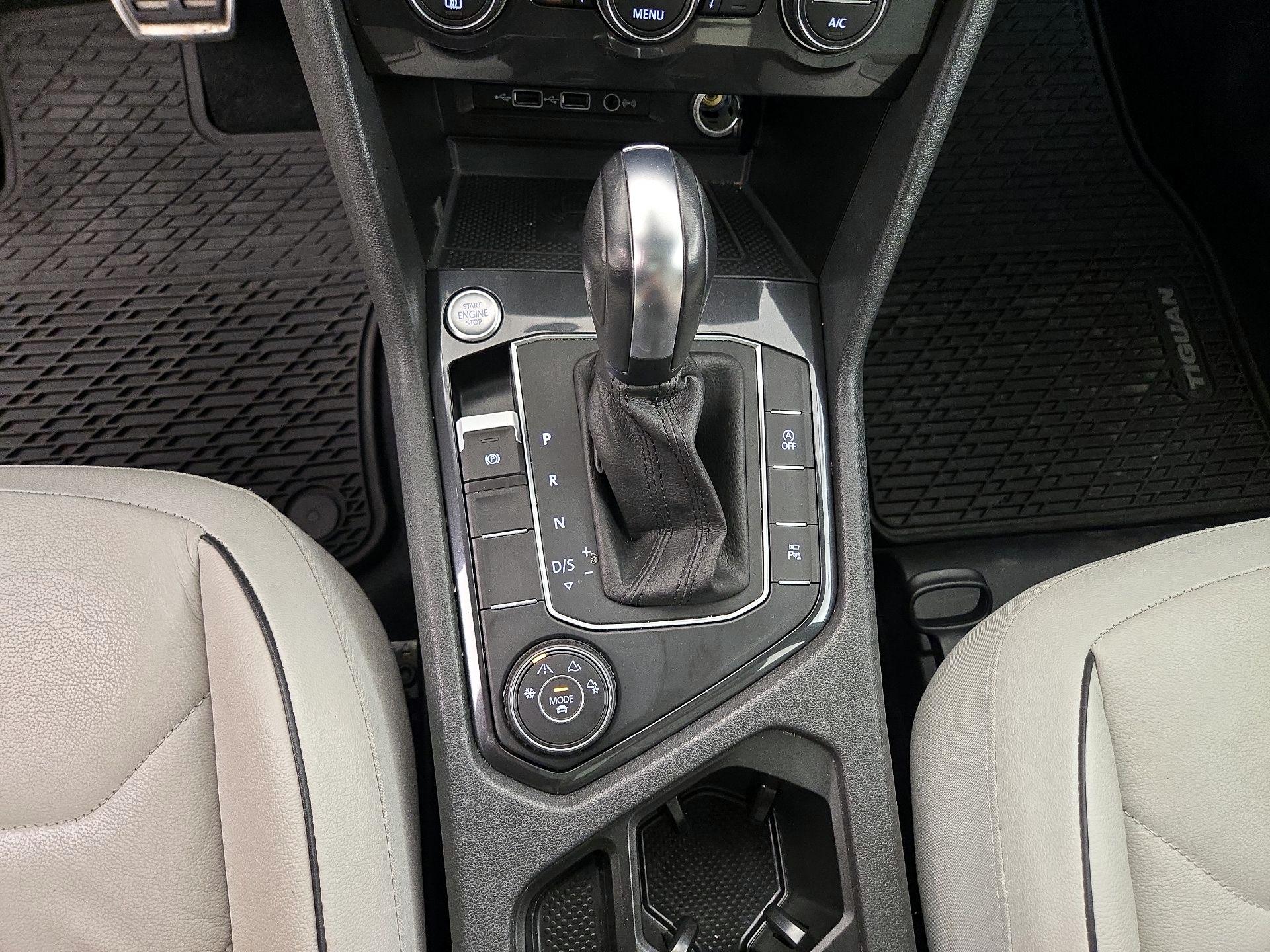 Thumbnail: 2020 Volkswagen Tiguan - 18