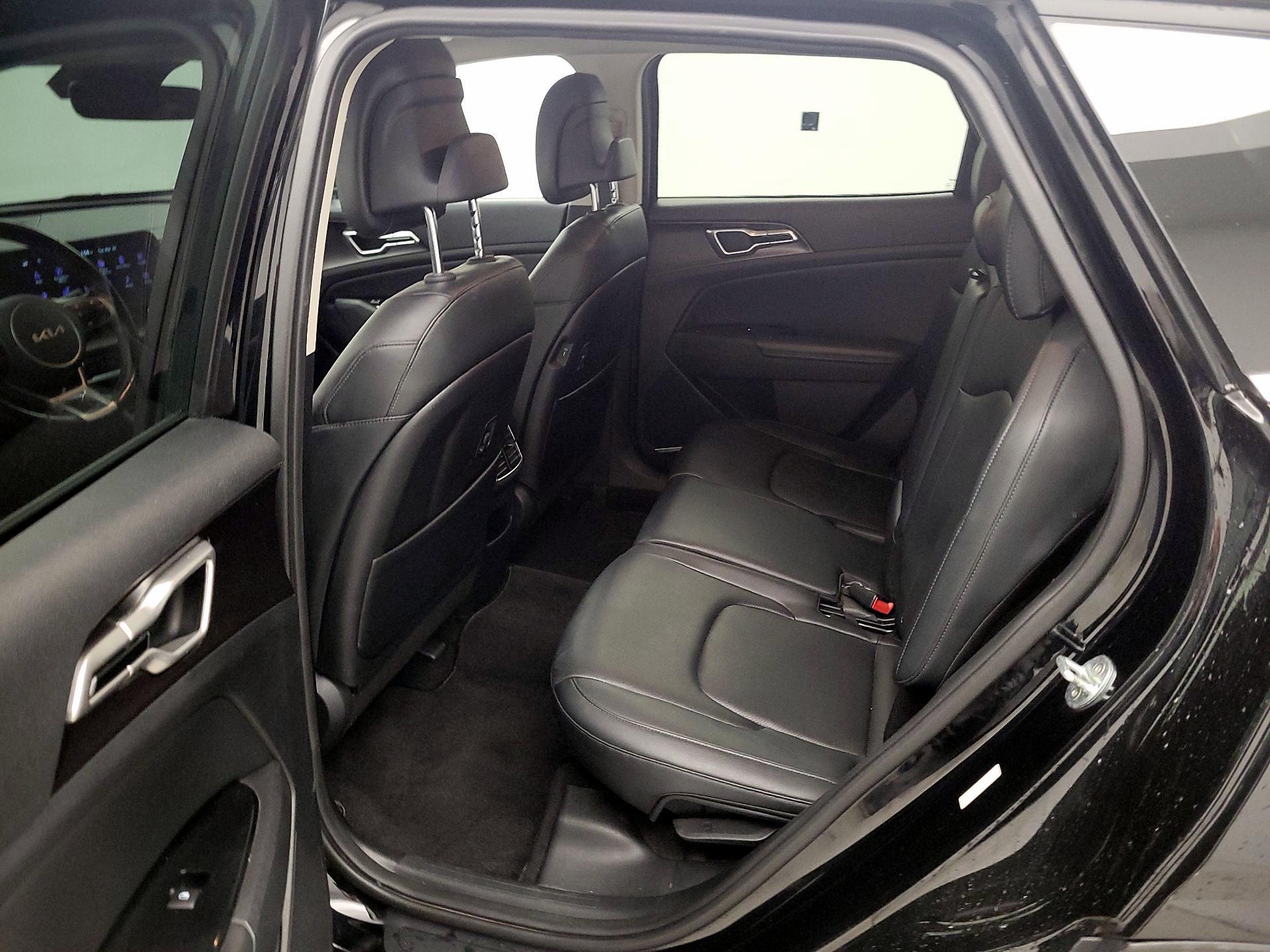 Thumbnail: 2023 Kia Sportage - 19