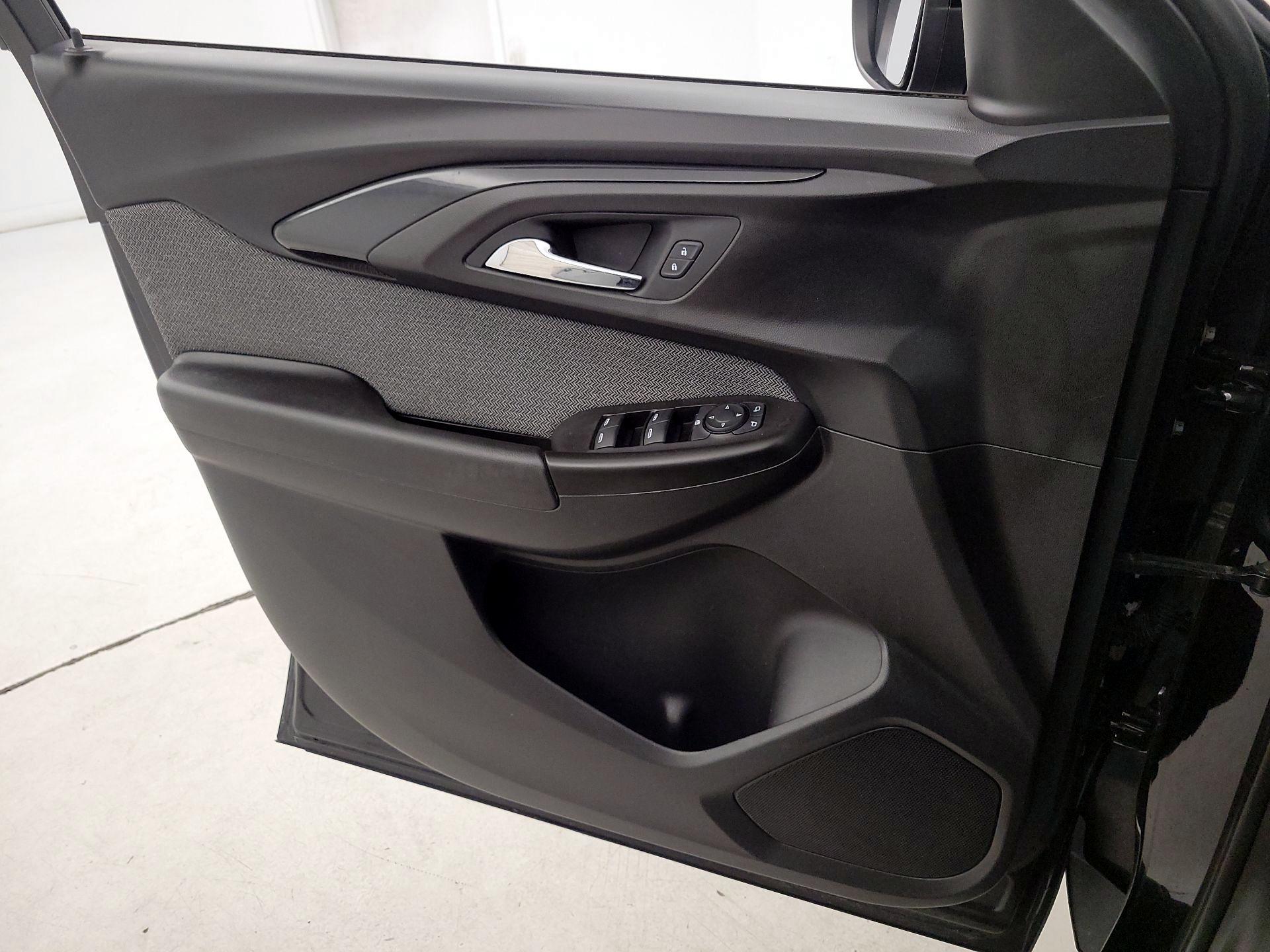 Thumbnail: 2021 Chevrolet TrailBlazer - 12