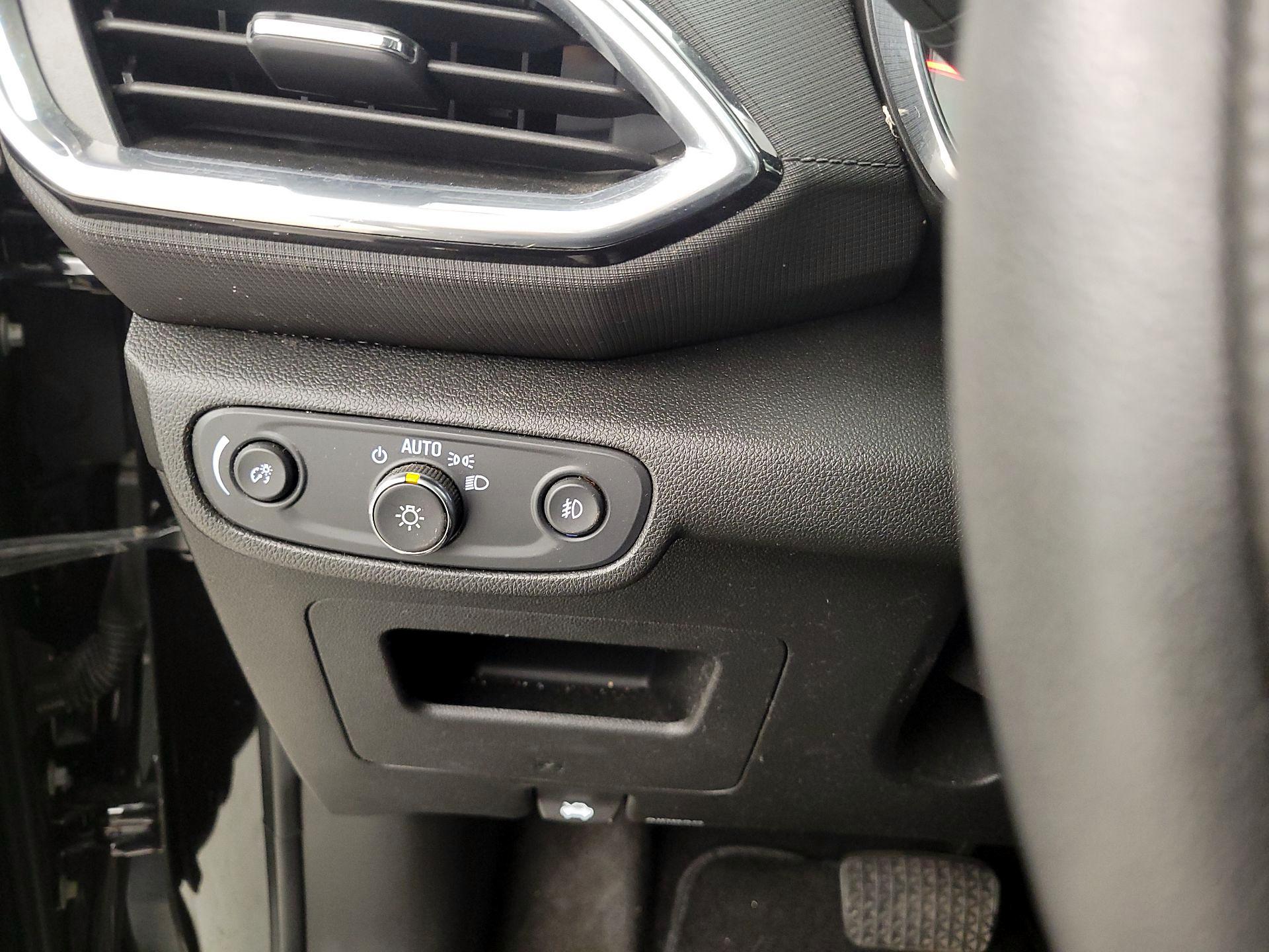 Thumbnail: 2021 Chevrolet TrailBlazer - 13