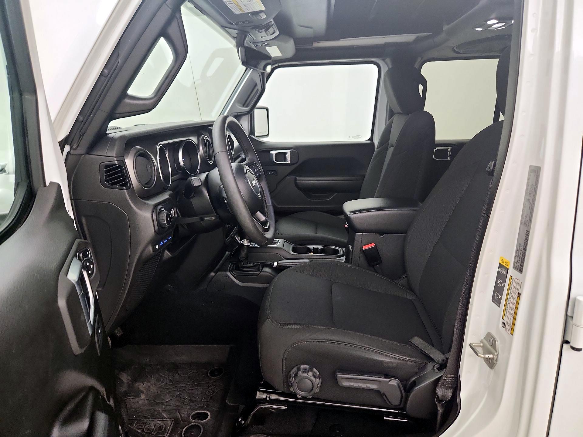 Thumbnail: 2023 Jeep Wrangler - 9