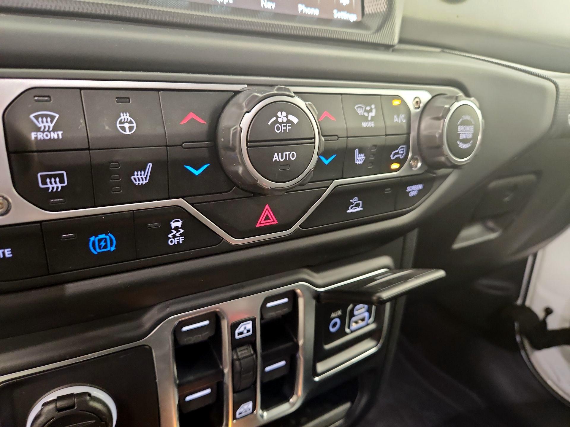 Thumbnail: 2023 Jeep Wrangler - 15