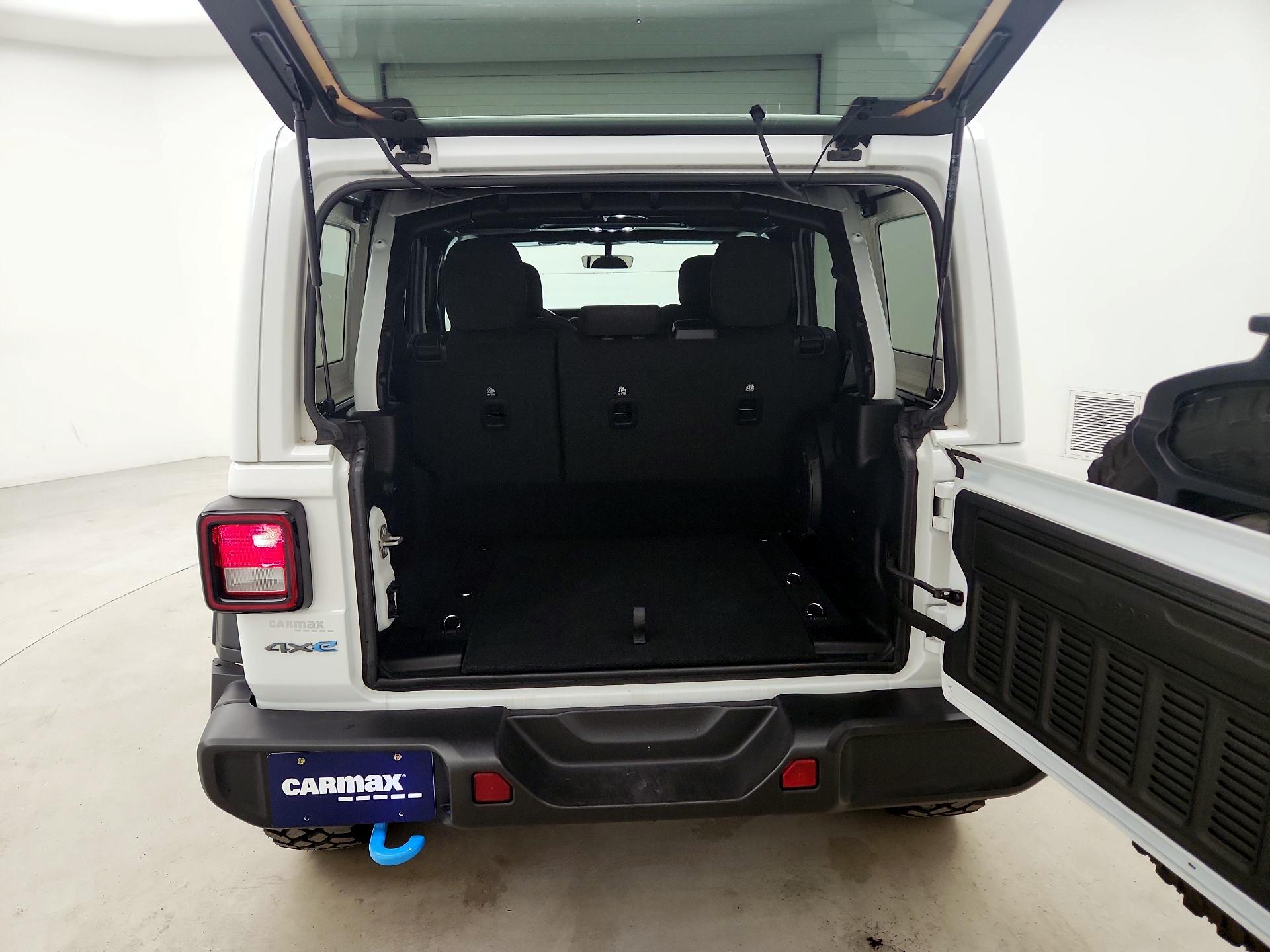 Thumbnail: 2023 Jeep Wrangler - 19