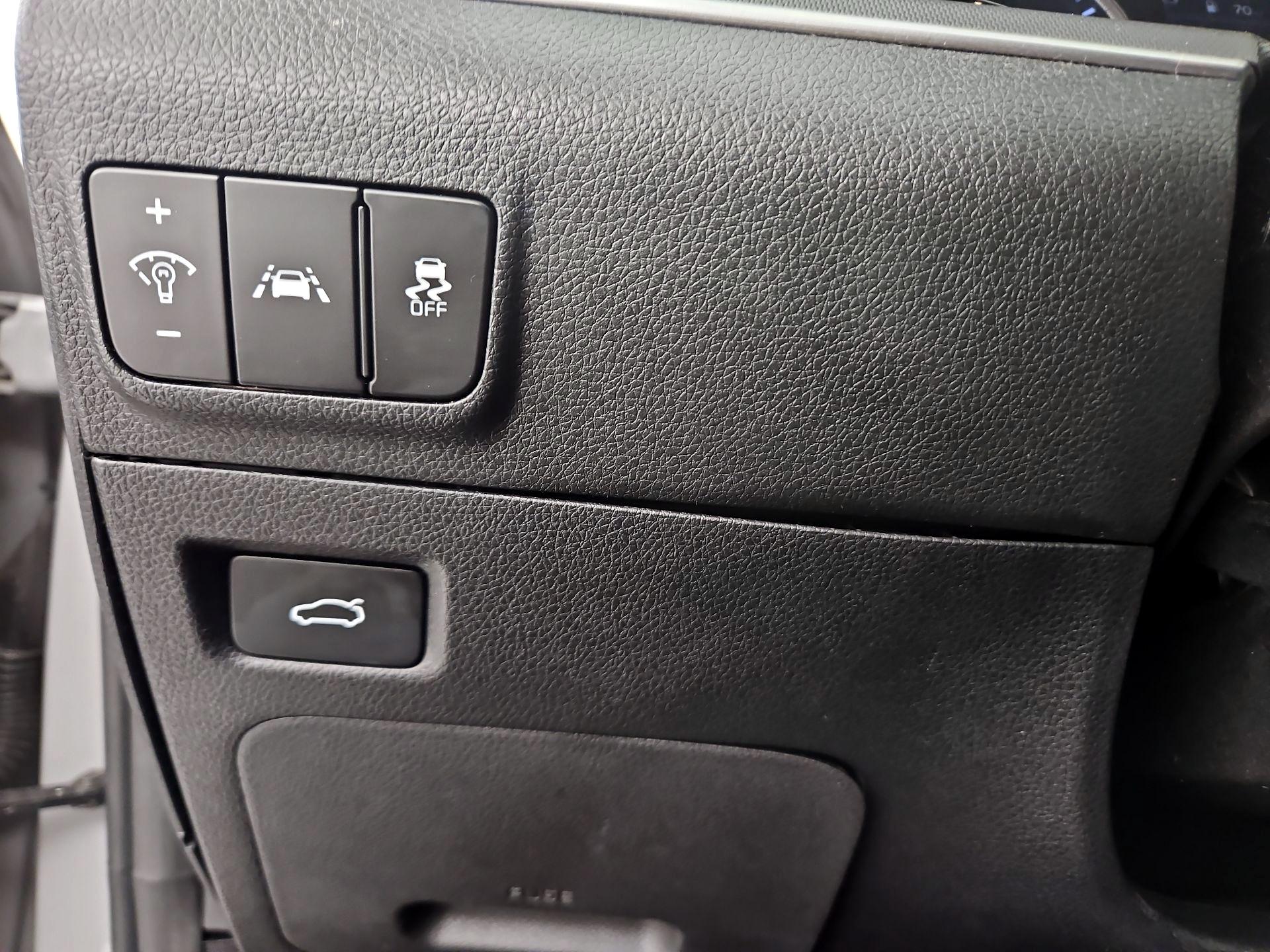 Thumbnail: 2021 Kia K5 - 13