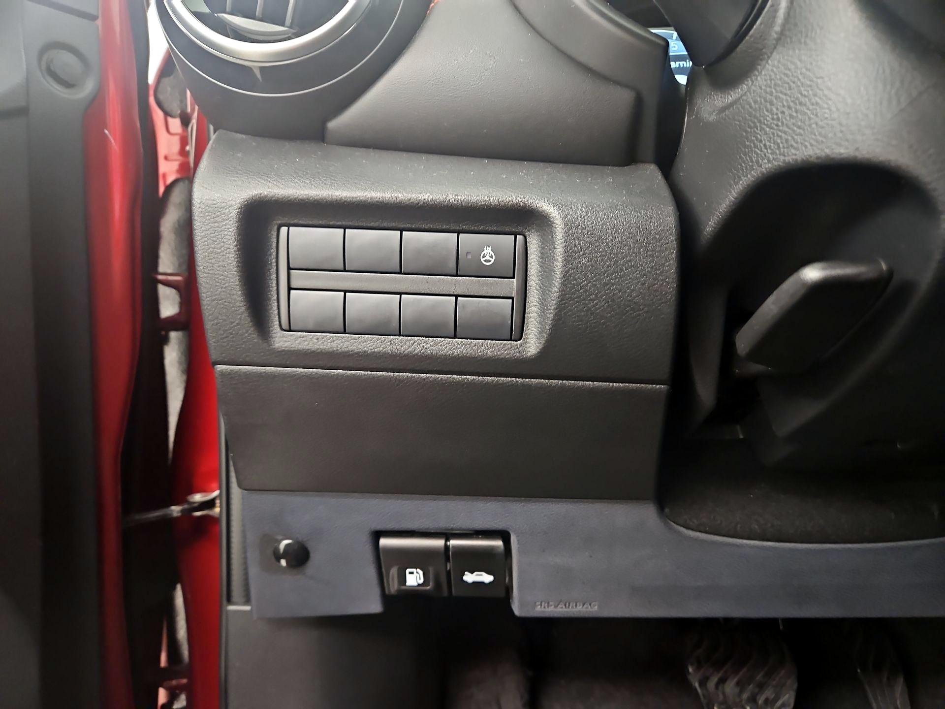 Thumbnail: 2021 Nissan Kicks - 13