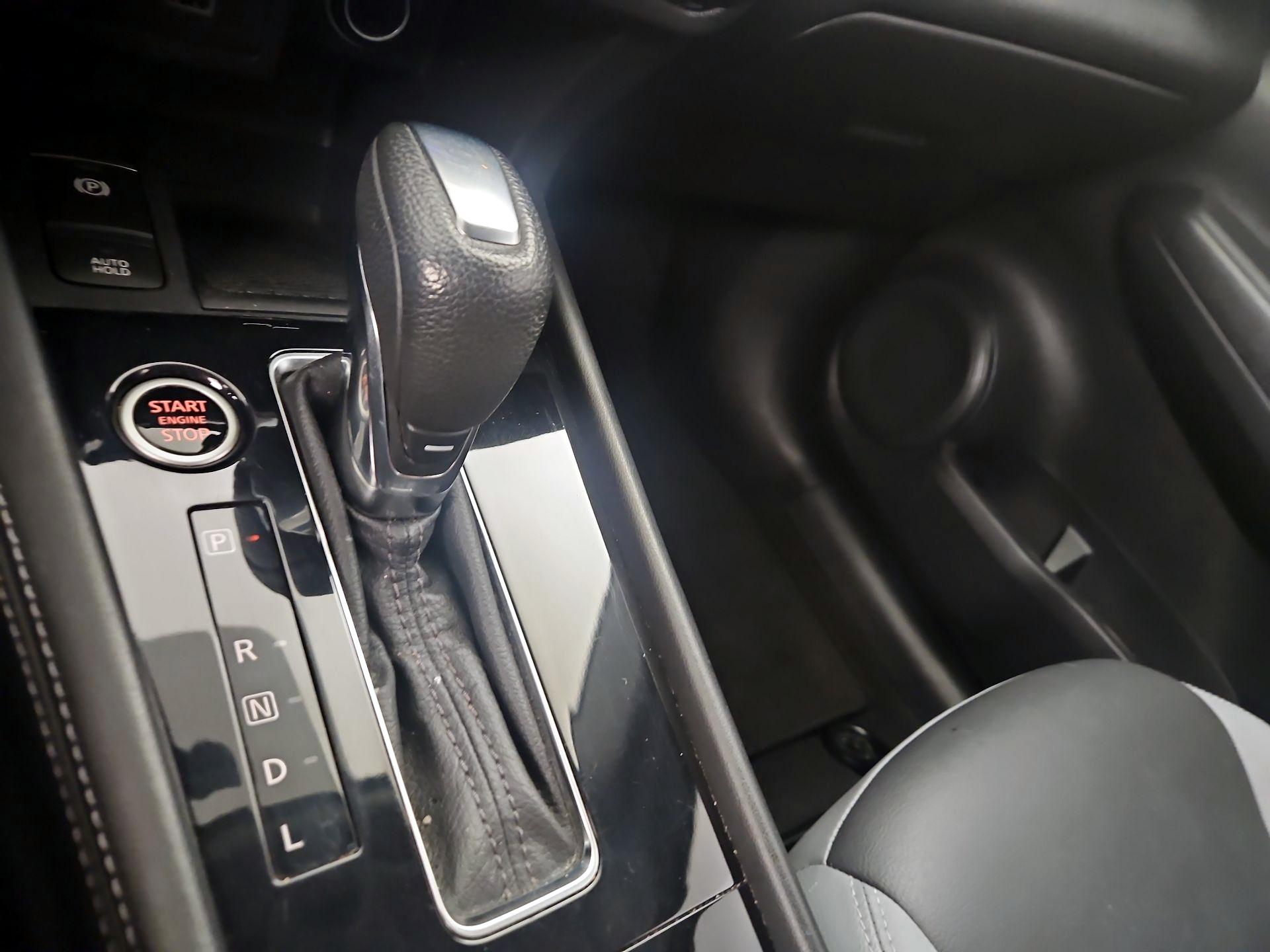 Thumbnail: 2021 Nissan Kicks - 16