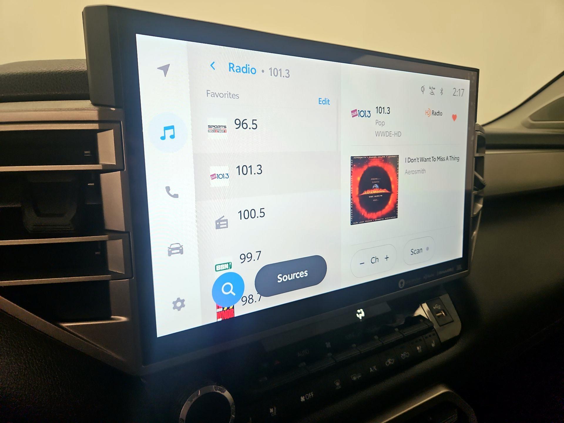 Thumbnail: 2023 Toyota Tundra - 16