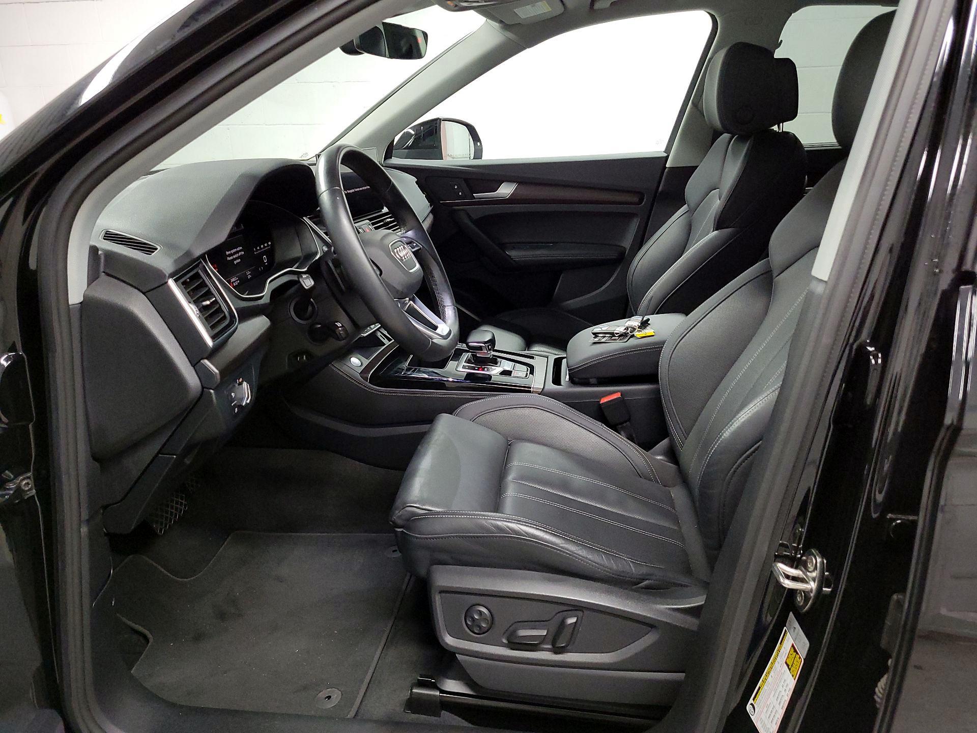 Thumbnail: 2022 Audi Q5 - 9