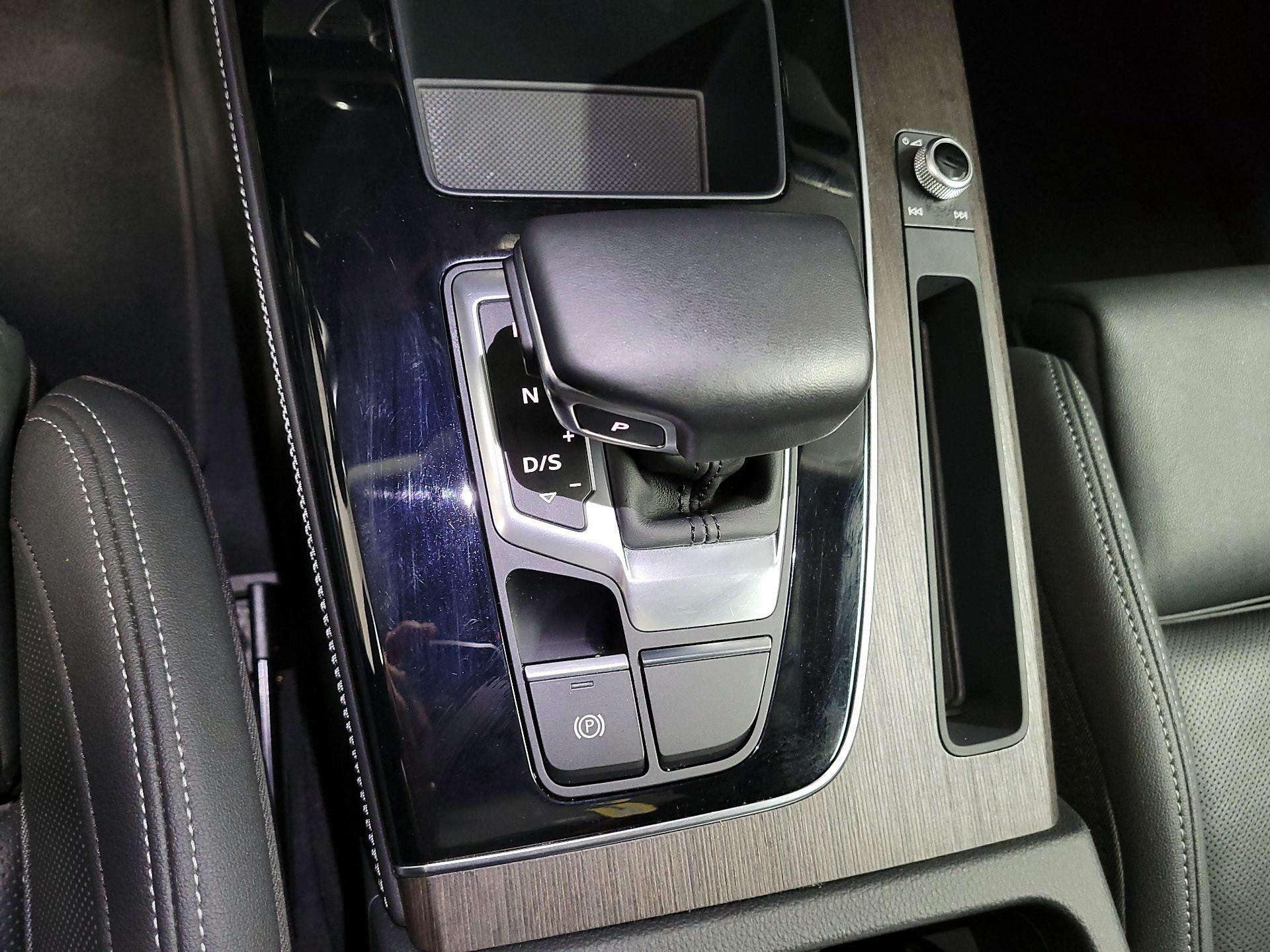 Thumbnail: 2022 Audi Q5 - 15