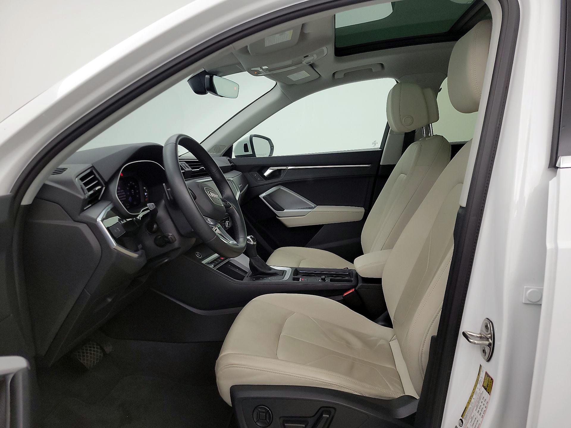 Thumbnail: 2023 Audi Q3 - 11