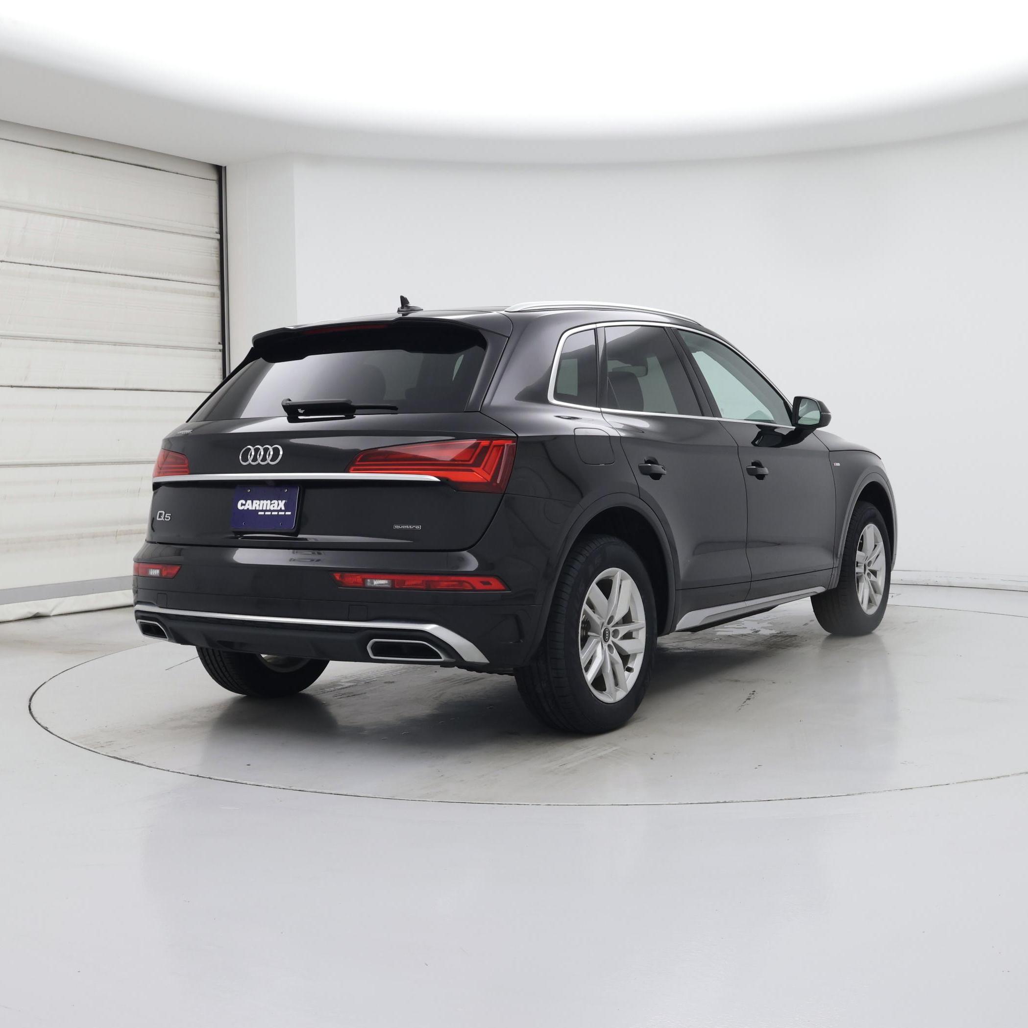 Thumbnail: 2023 Audi Q5 - 8