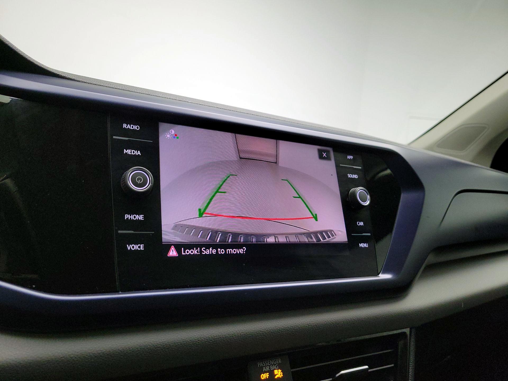 Thumbnail: 2022 Volkswagen Taos - 13