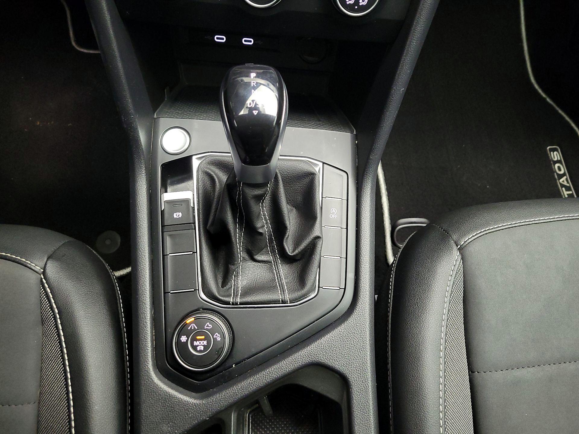 Thumbnail: 2022 Volkswagen Taos - 16