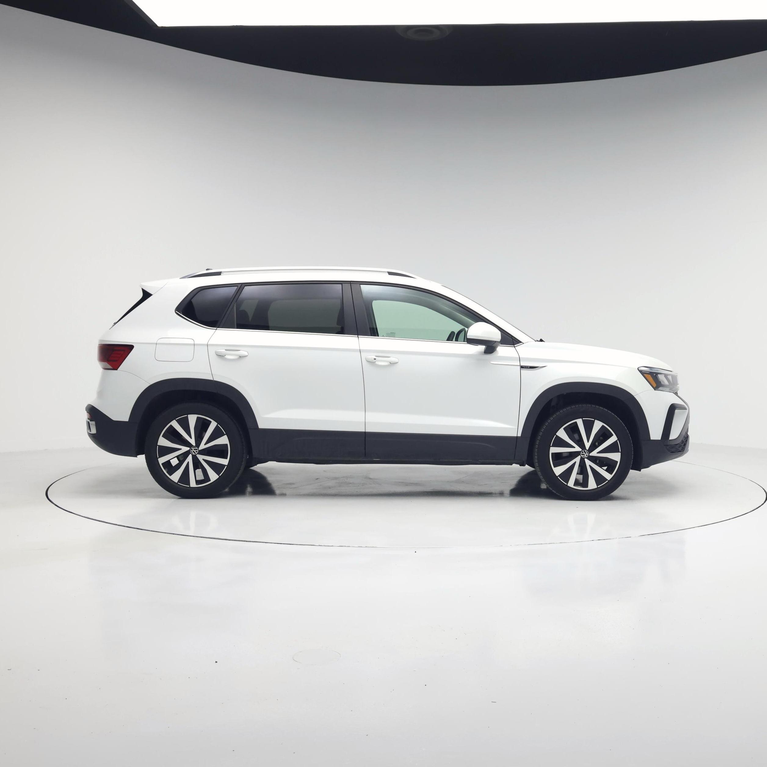 Thumbnail: 2022 Volkswagen Taos - 7