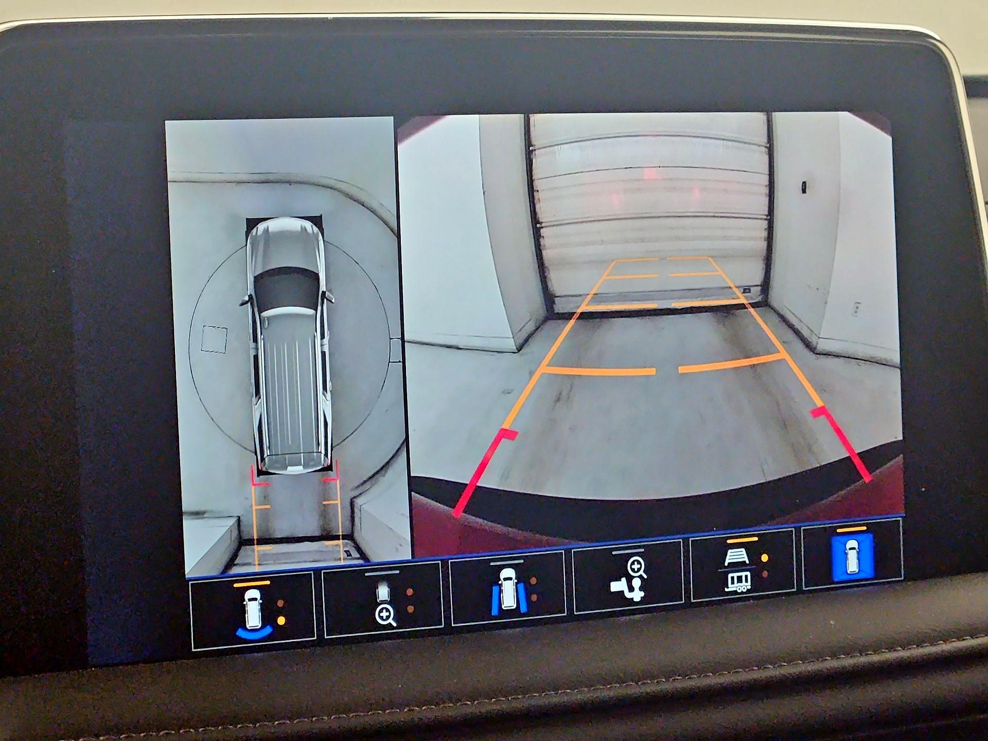 Thumbnail: 2024 Chevrolet Suburban - 14