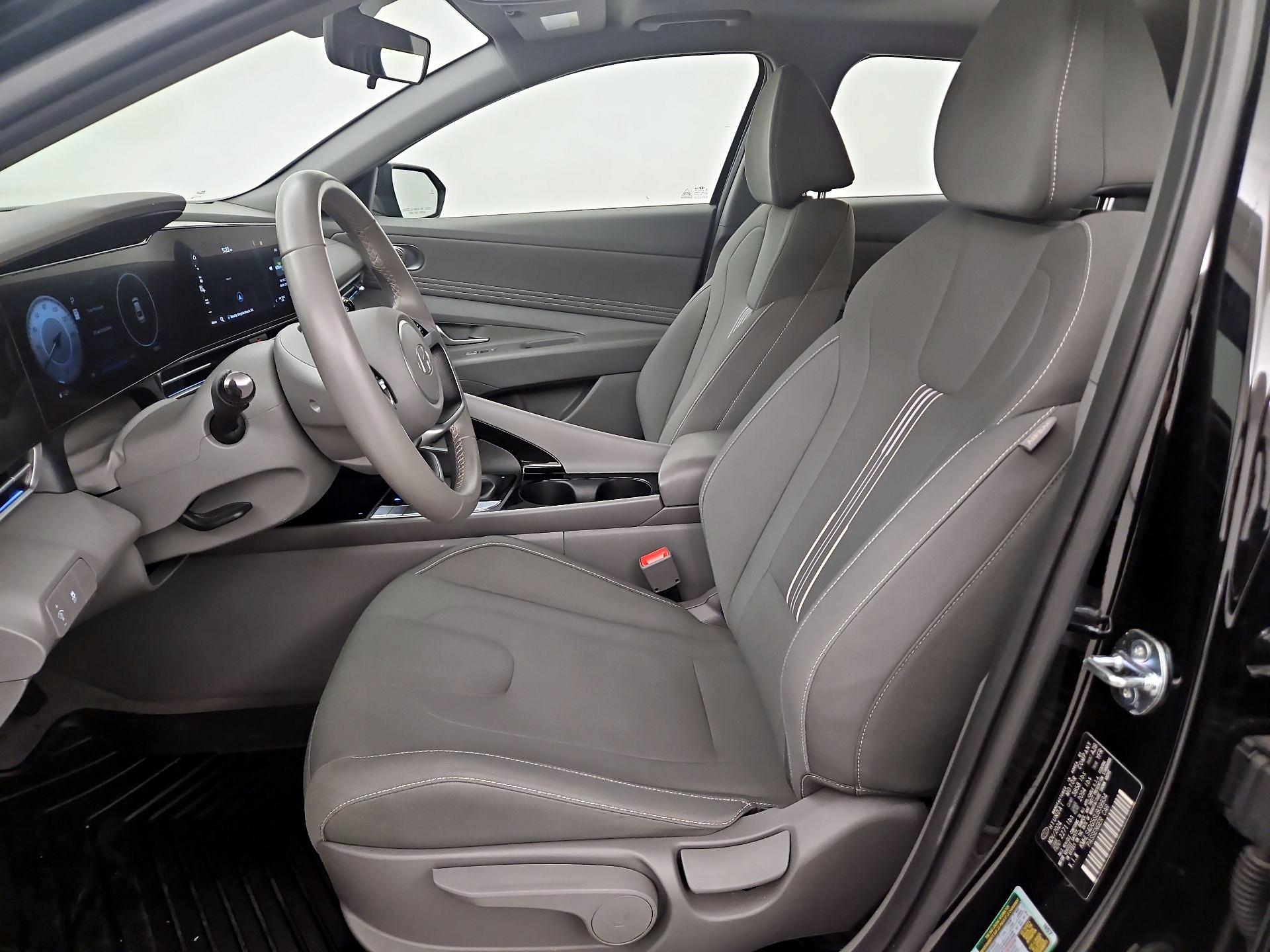 Thumbnail: 2025 Hyundai Elantra - 11