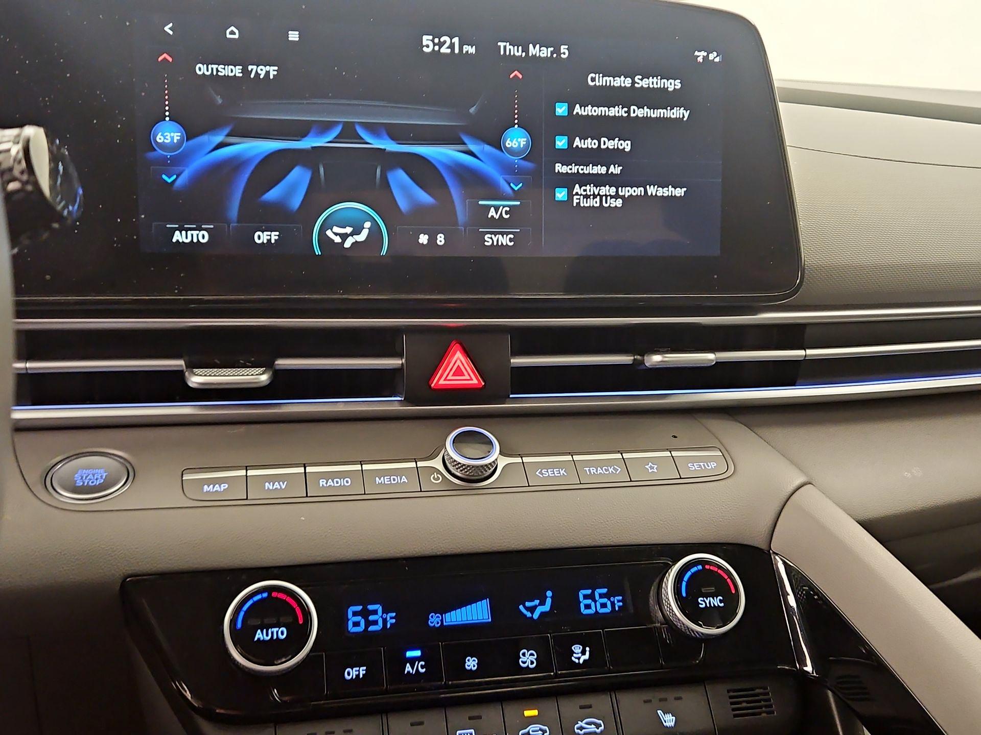 Thumbnail: 2025 Hyundai Elantra - 17