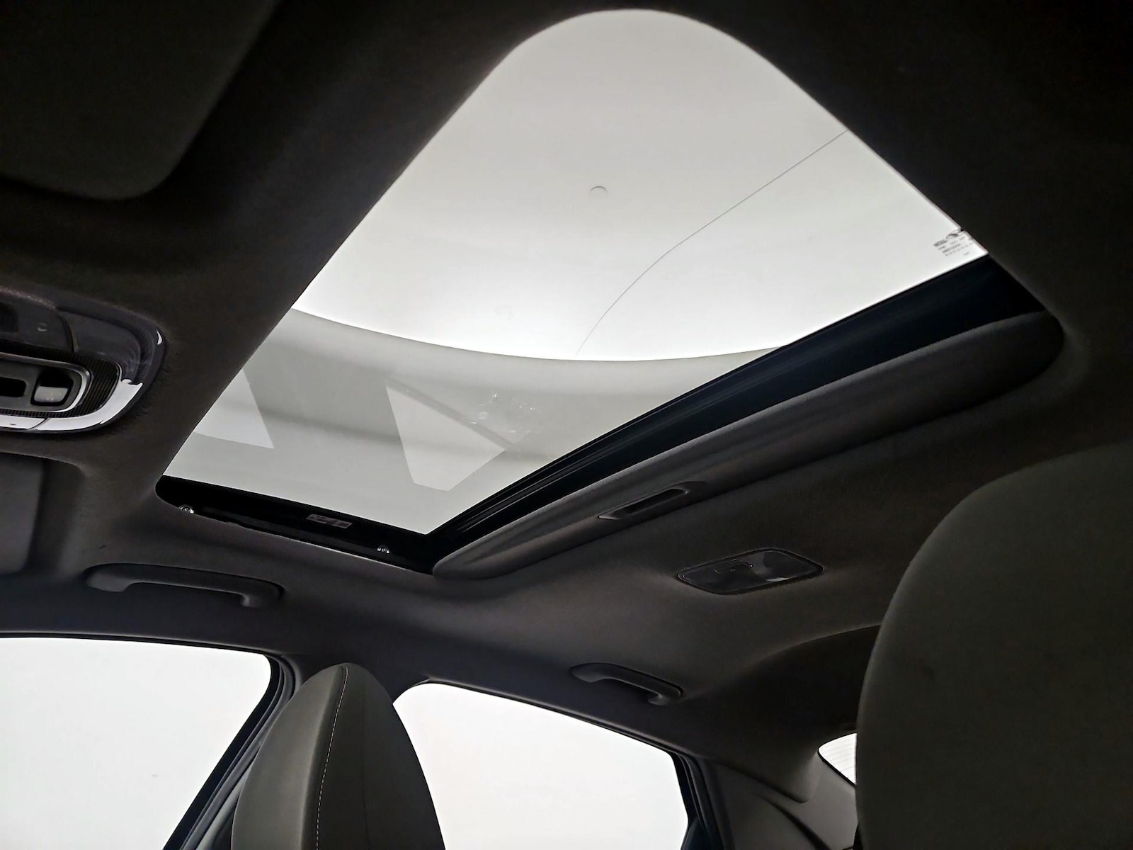 2025 Hyundai Elantra SEL - Photo 21
