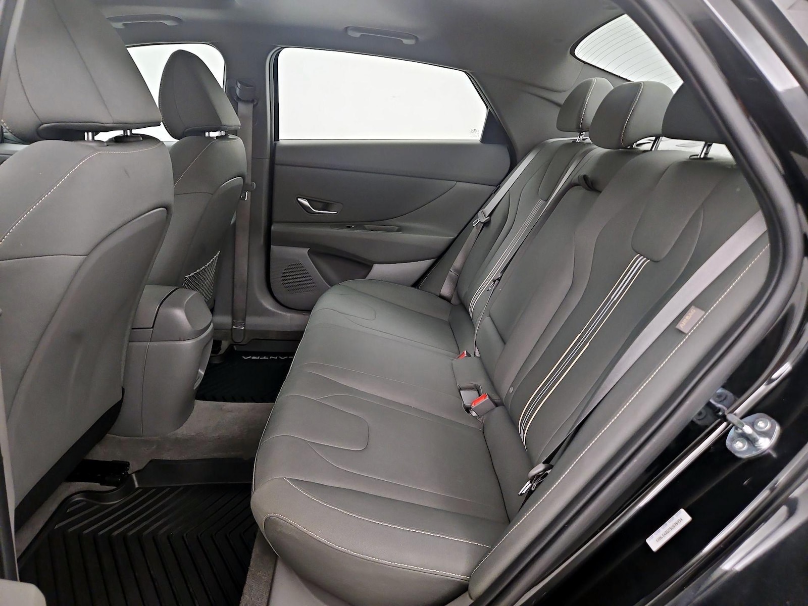 2025 Hyundai Elantra SEL - Photo 22