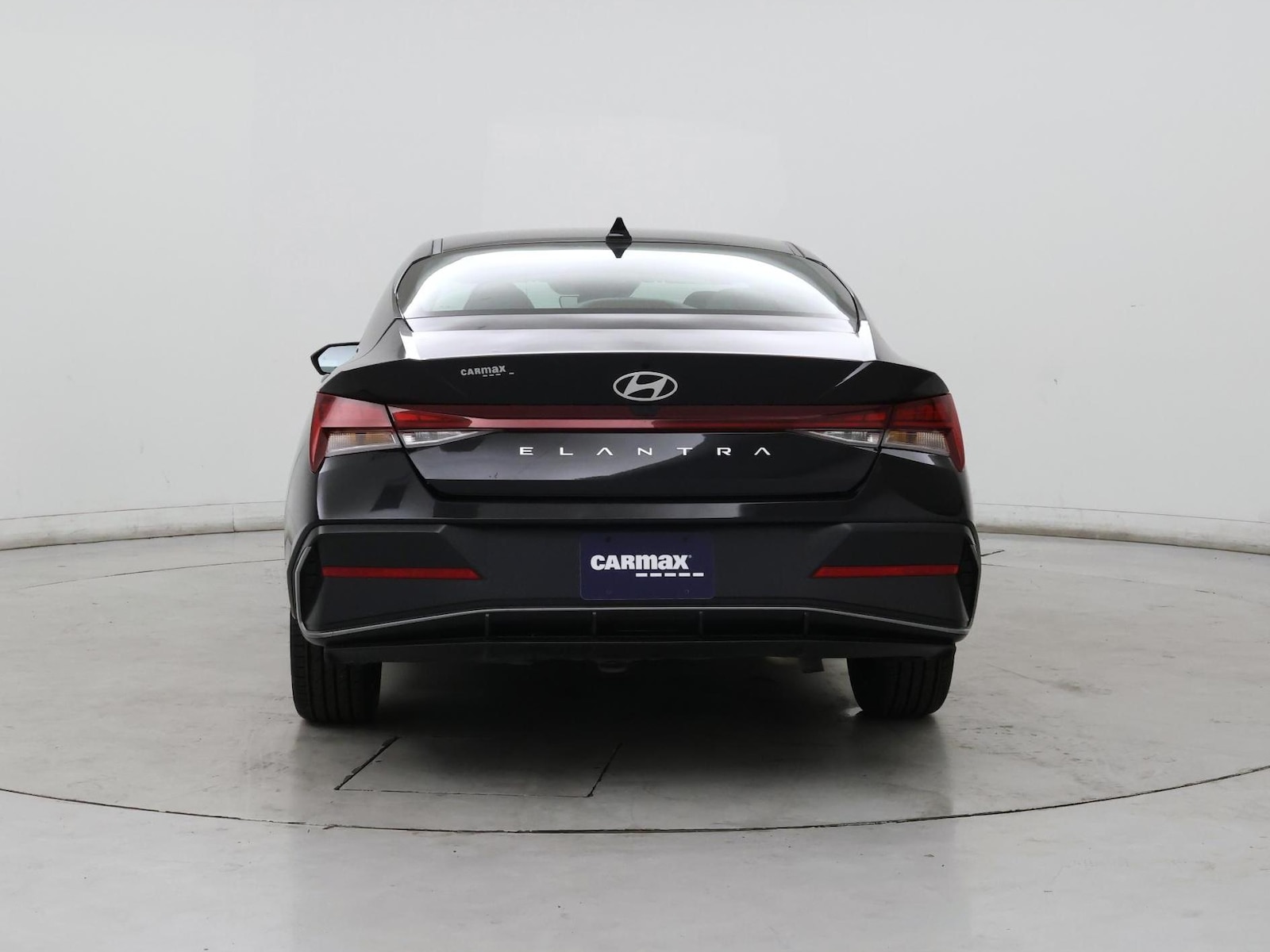 2025 Hyundai Elantra SEL - Photo 7