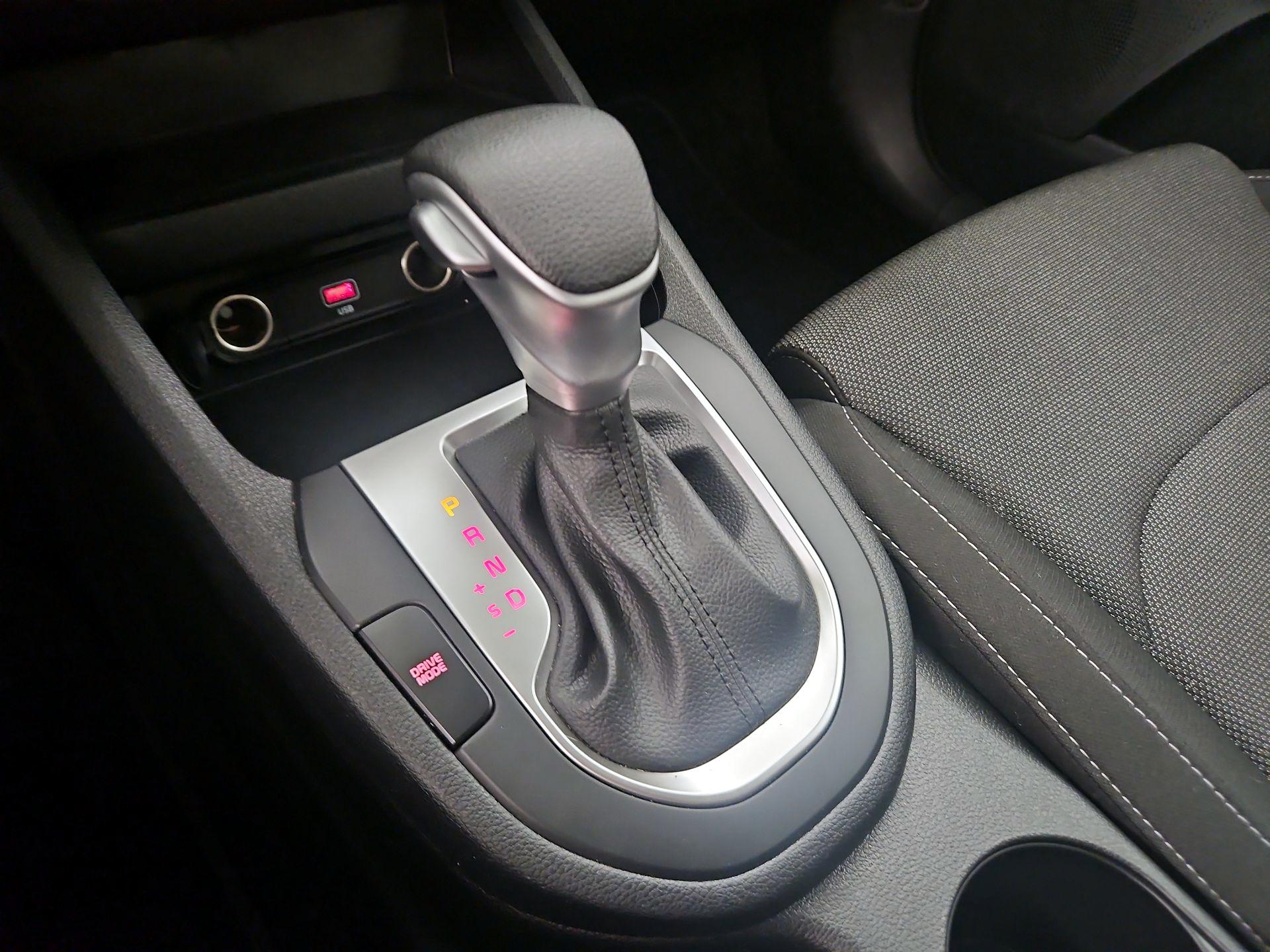 Thumbnail: 2023 Kia Forte - 17