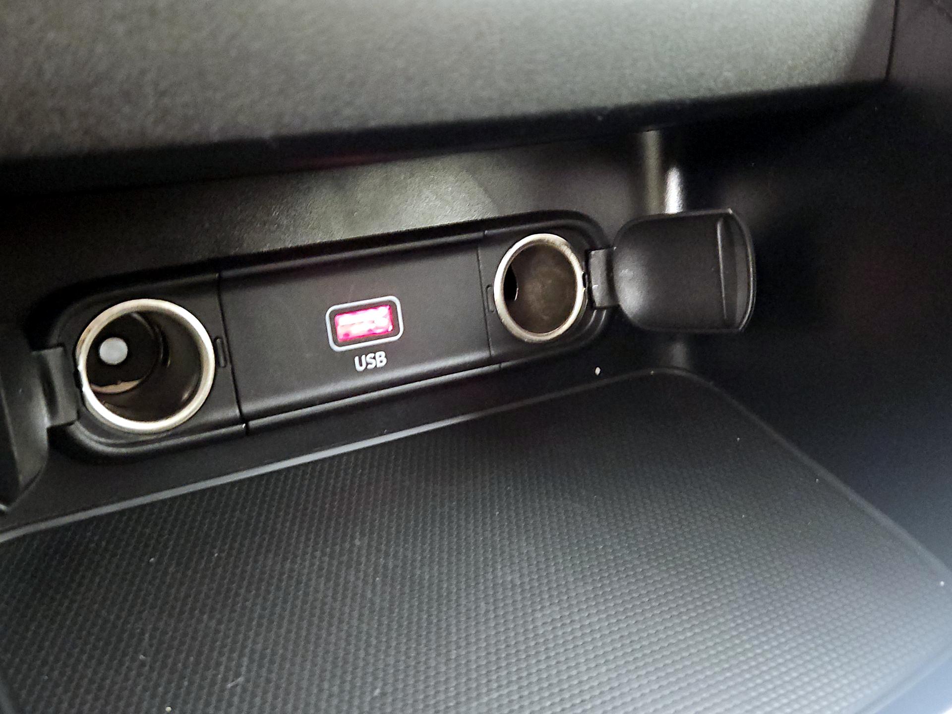 Thumbnail: 2023 Kia Forte - 18