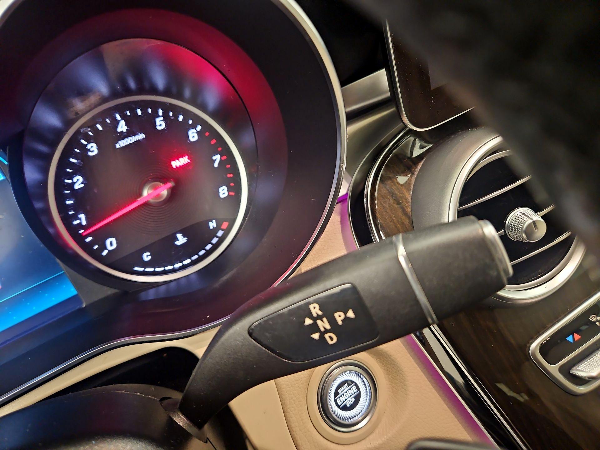 Thumbnail: 2021 Mercedes-Benz GLC - 18