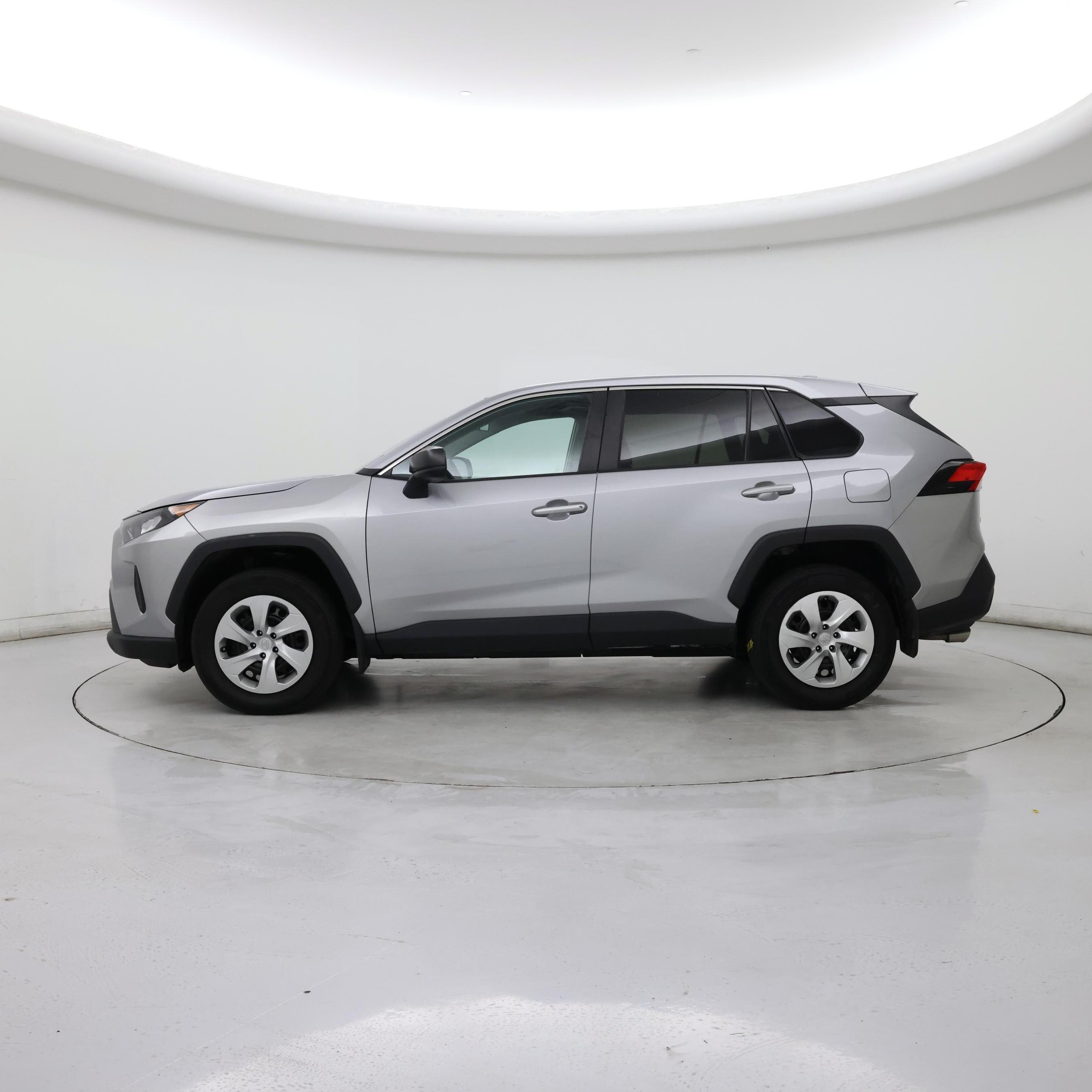 Thumbnail: 2022 Toyota RAV4 - 3