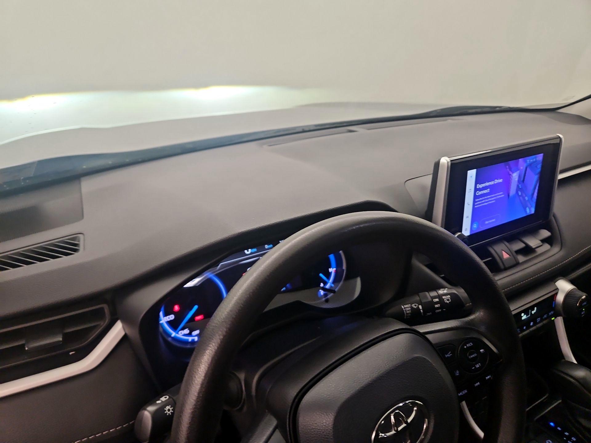 Thumbnail: 2024 Toyota RAV4 - 9