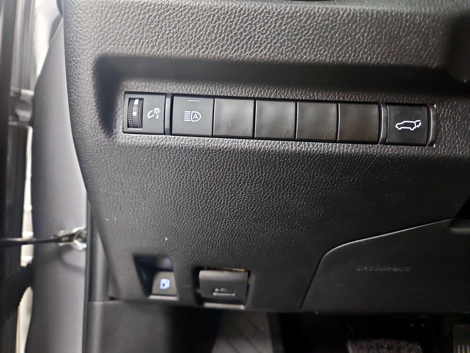 Thumbnail: 2024 Toyota RAV4 - 13