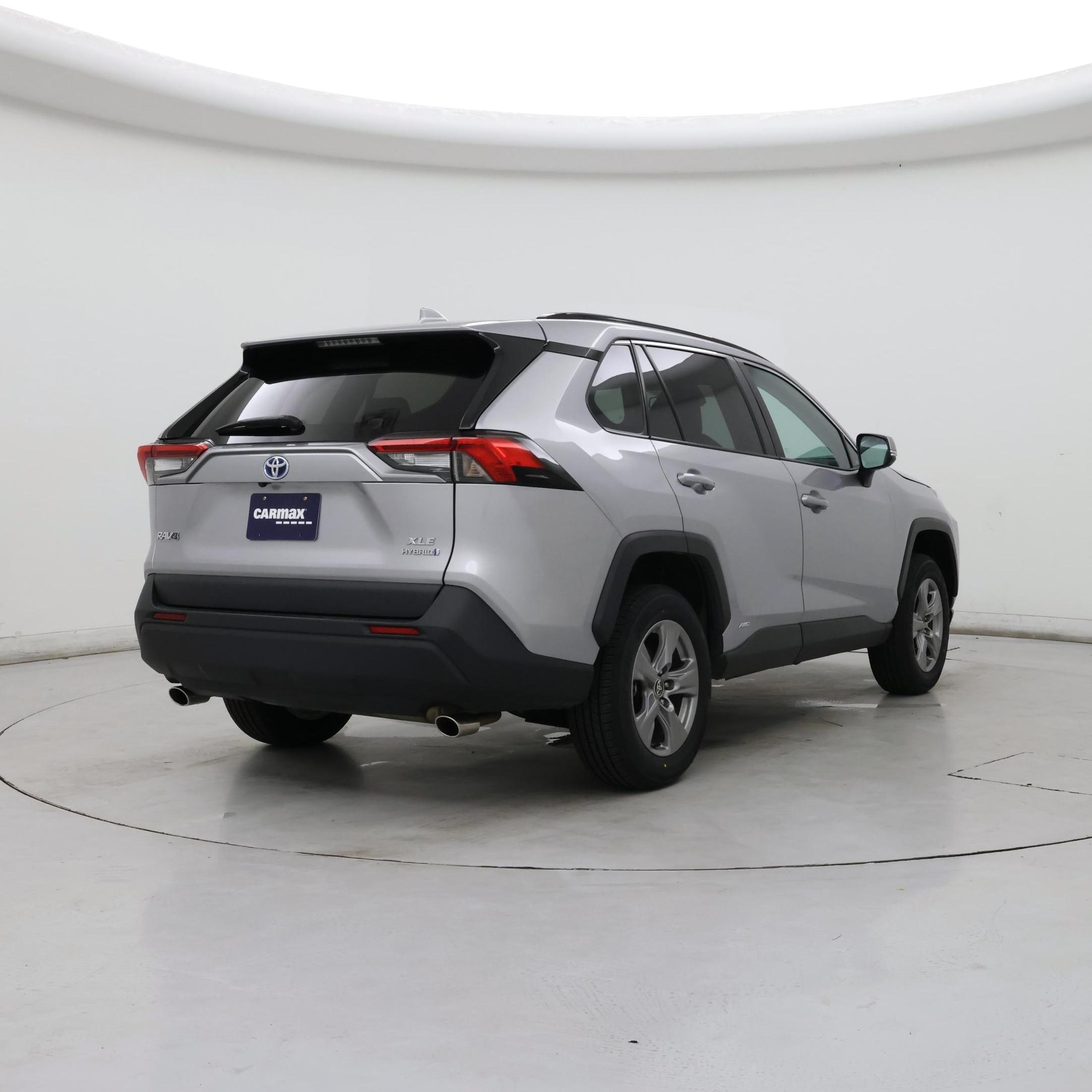 Thumbnail: 2024 Toyota RAV4 - 8