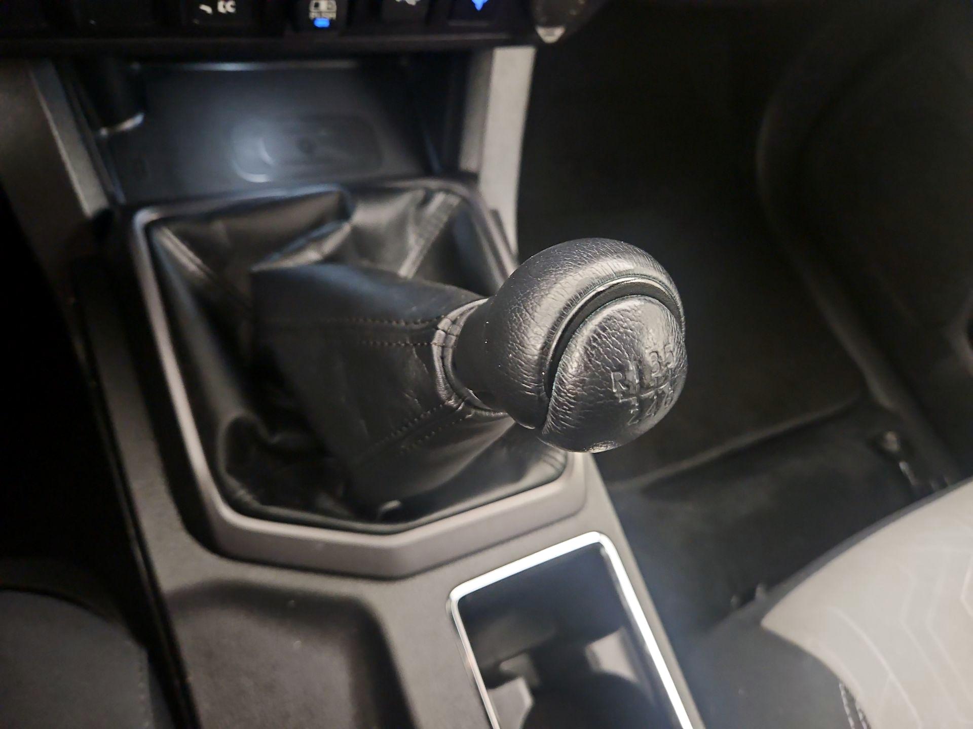 Thumbnail: 2021 Toyota Tacoma - 17