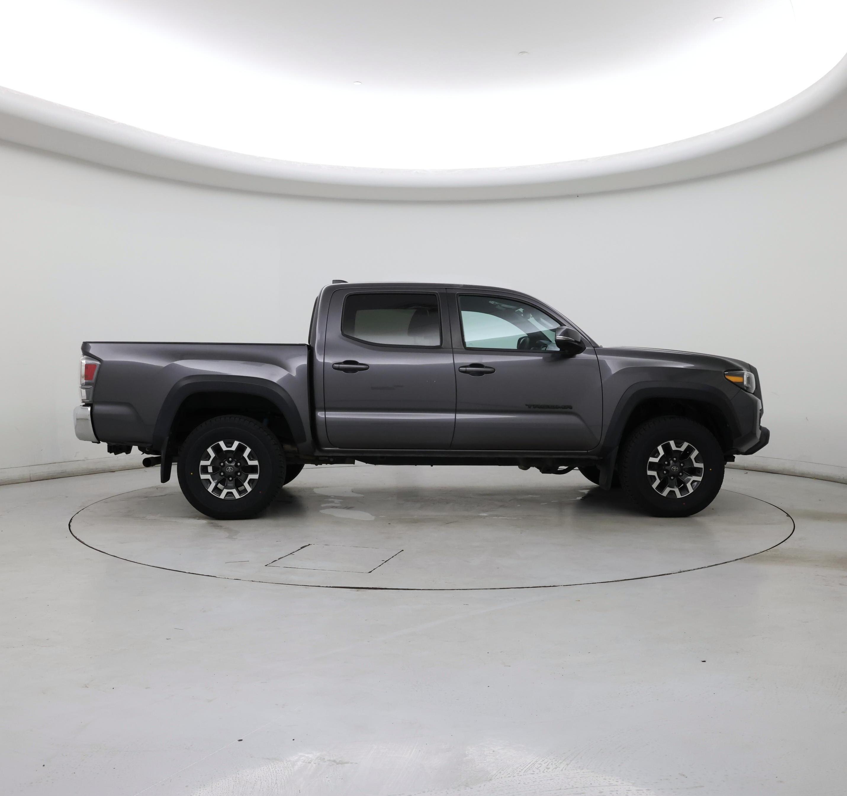Thumbnail: 2021 Toyota Tacoma - 7